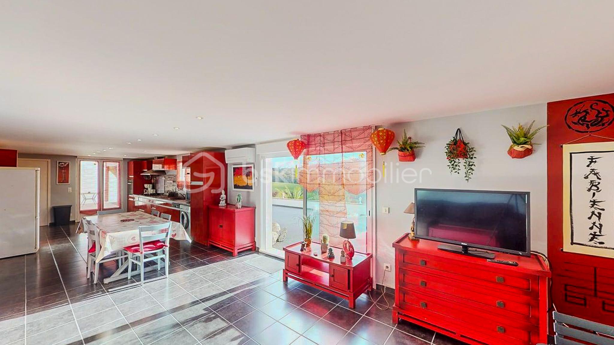 Maison de 311 m² - Maison-6-chambres-avec-piscine-Vue-panoramique-sur-les-Pyrenees-11222025_142703.jpg