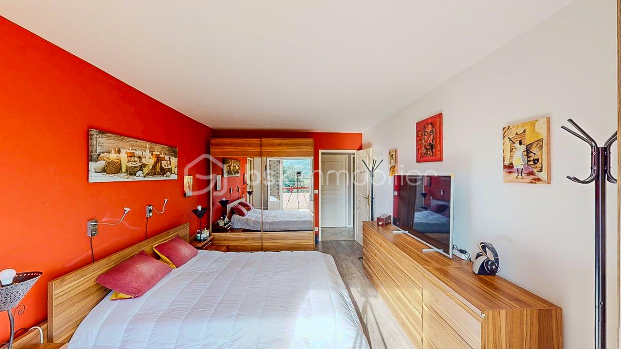 Maison de 311 m² - Maison-6-chambres-avec-piscine-Vue-panoramique-sur-les-Pyrenees-11222025_142057.jpg