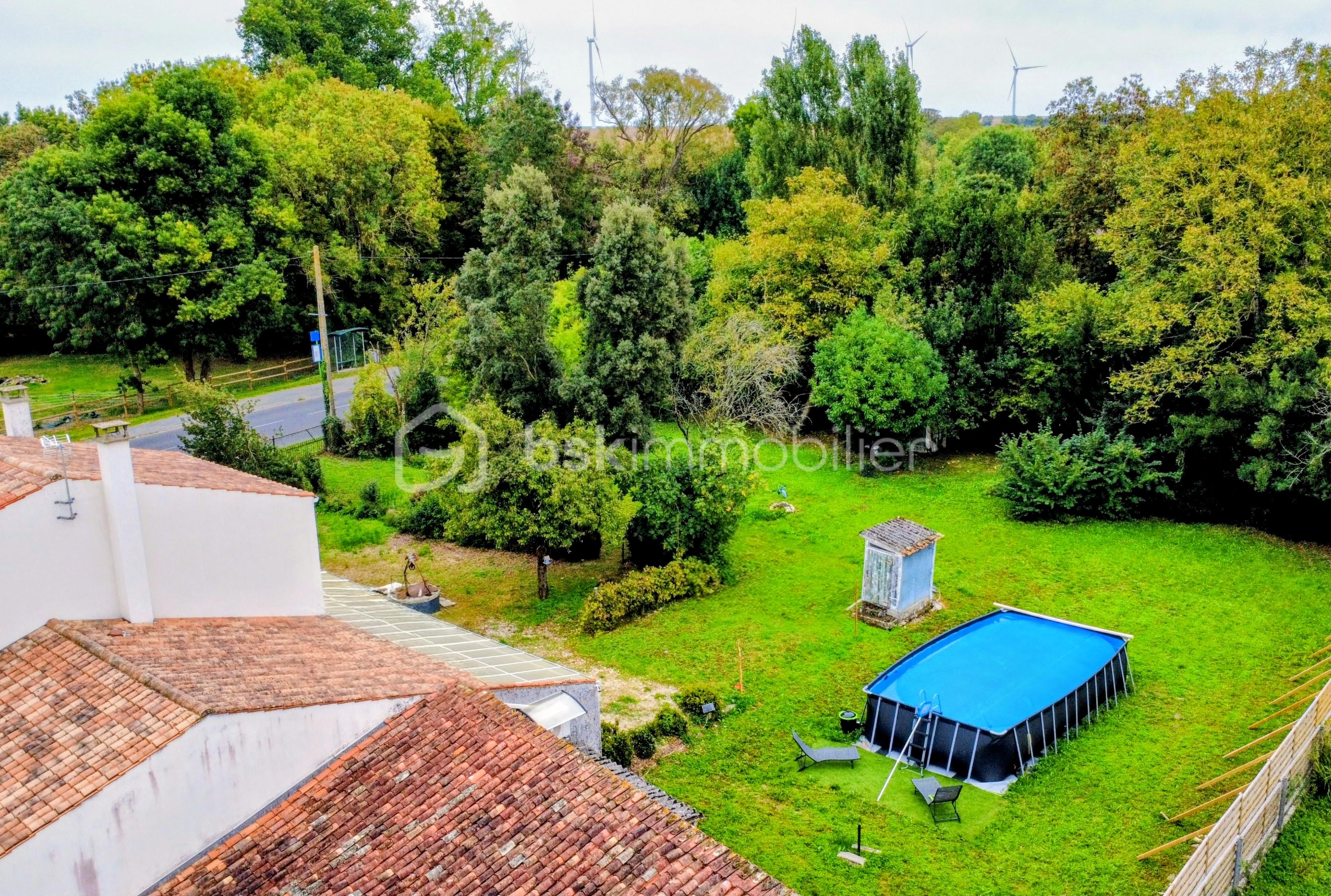 Maison contemporaine de 174 m² - dji_fly_20251003_094012_203_1759477338320_photo_optimized.jpg