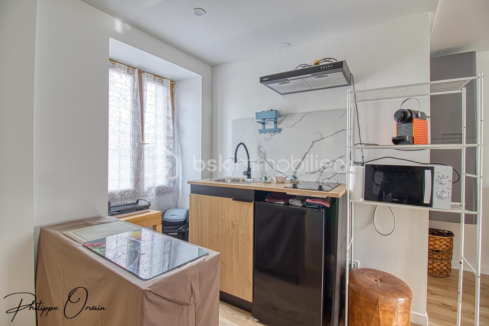 Local d'activités de 292 m² - IMG_8834_110.jpg