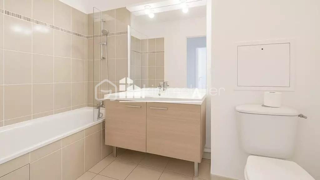 Appartement de 55,52 m² - SDB 1.jpeg