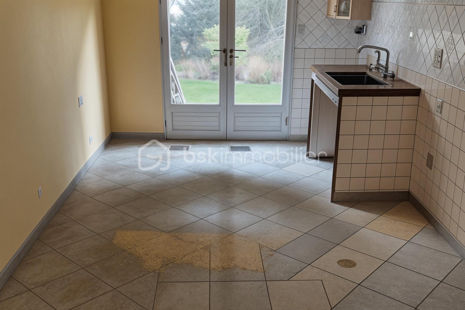 Maison ancienne de 110 m² - xdkmmz14.jpg