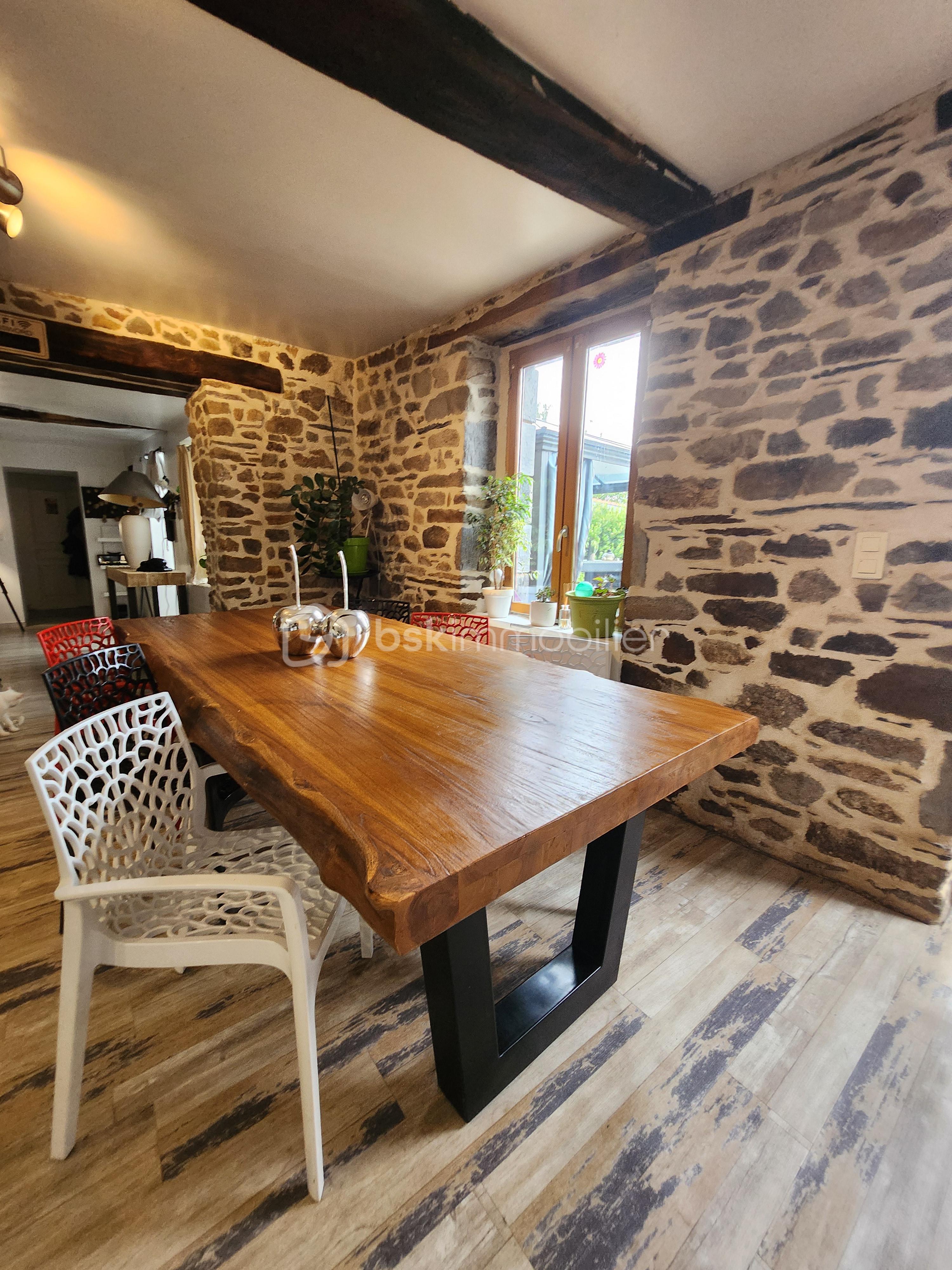 Maison en pierre de 157 m² - 20240902_190801.jpg