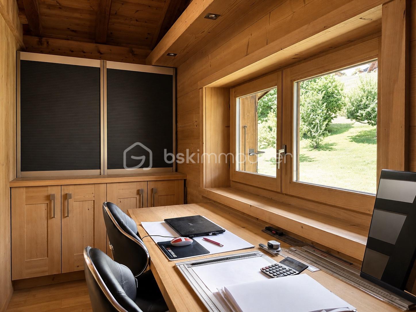 Bureau.jpg