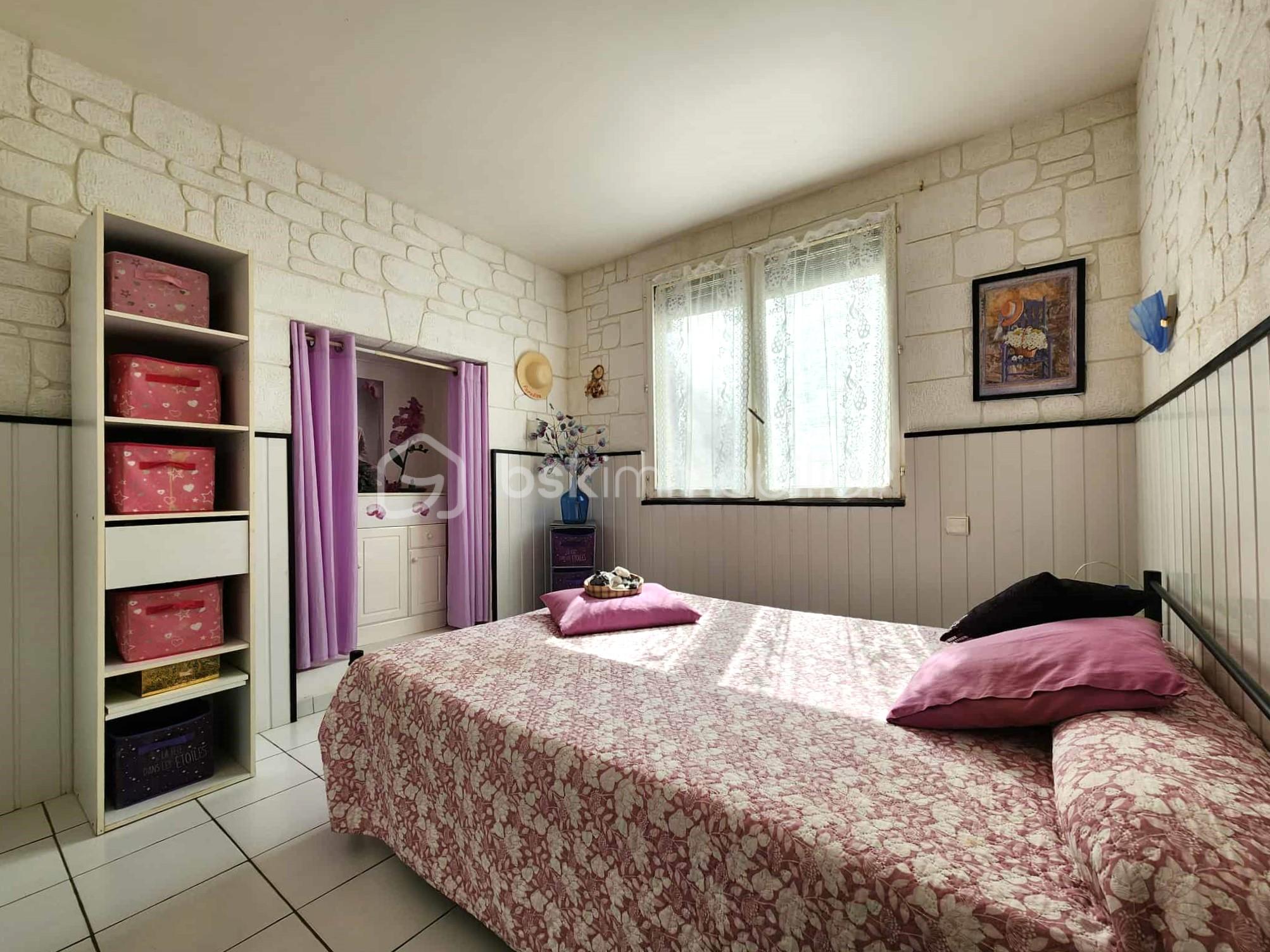 Maison de 214 m² - 4f6e617a-d0fa-44e5-b146-db4719d4bfd0.jpg
