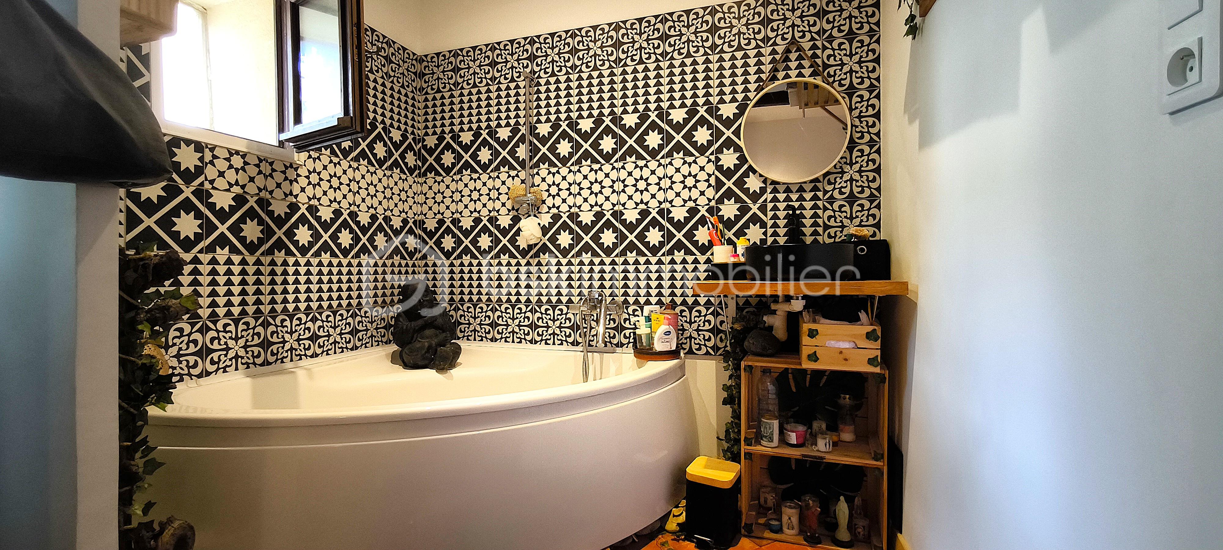 Maison de 111 m² - MIV0schdiTnEbhoF31WnZvfeyvdo7EoJtDycFIOS.jpg