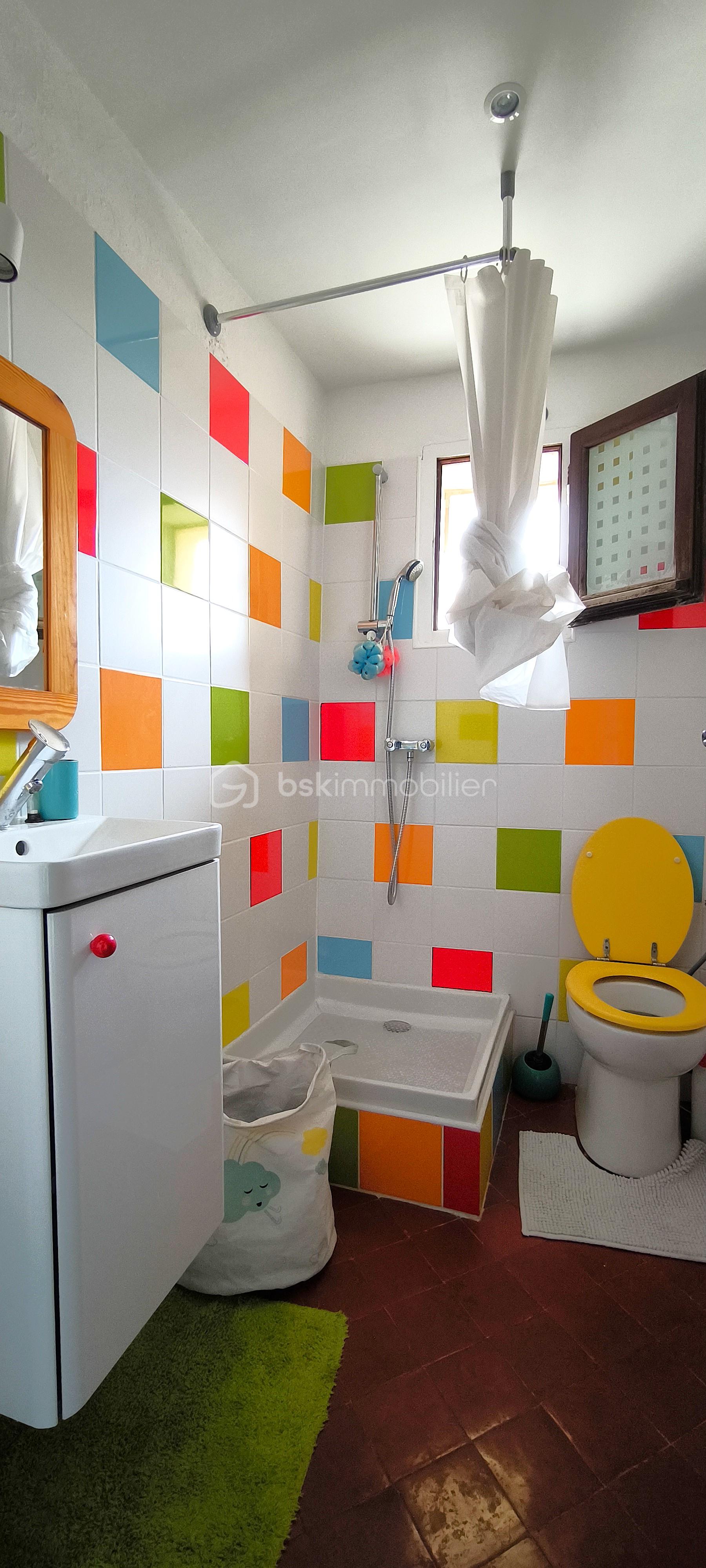 Maison de 111 m² - xyYKLrQdJ9cy6Mp1DP0avM1inWzKT3c9X1aBk0lv.jpg