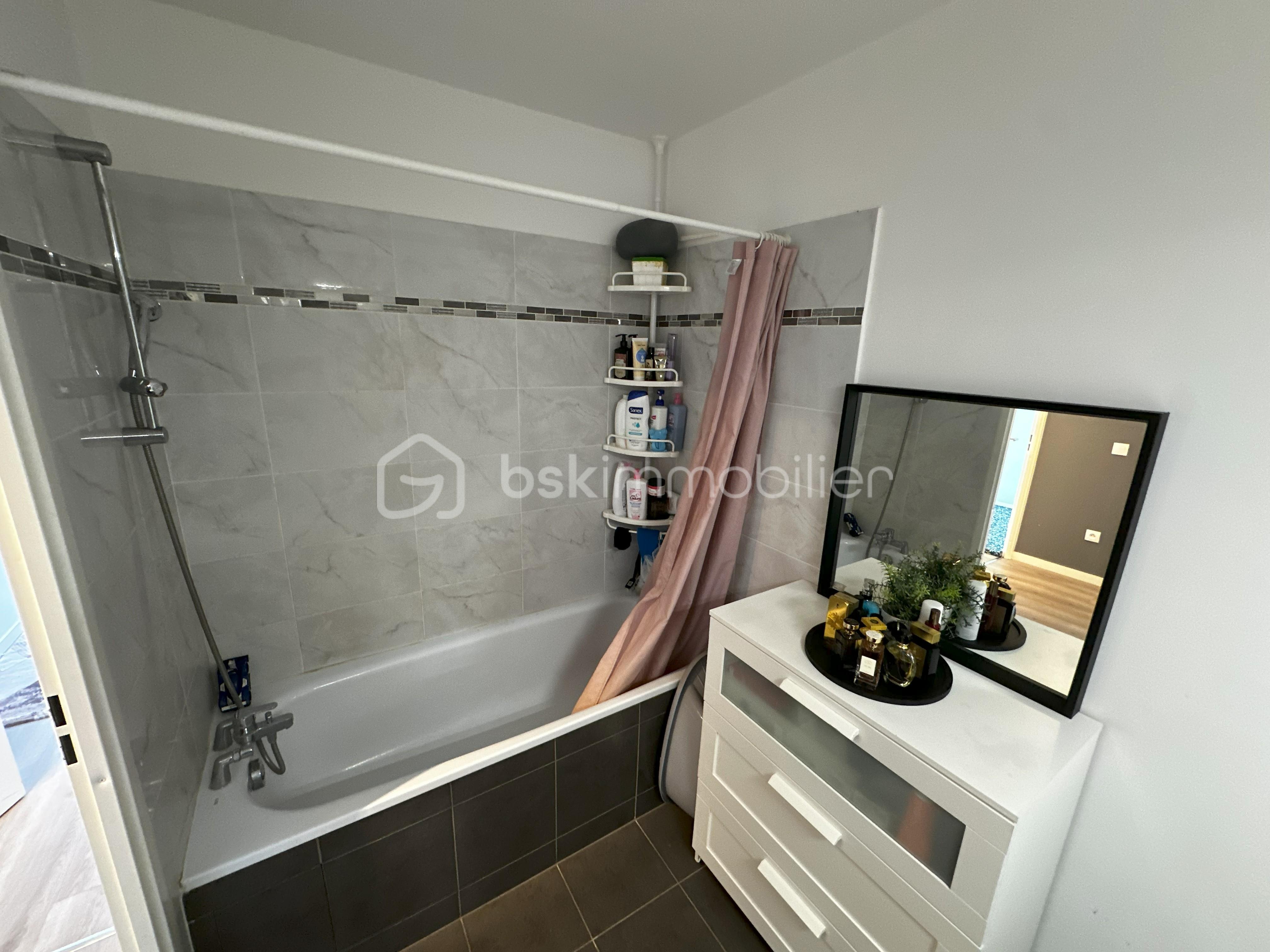 Appartement de 64 m² - CAMARAPHOTOSDB.jpg