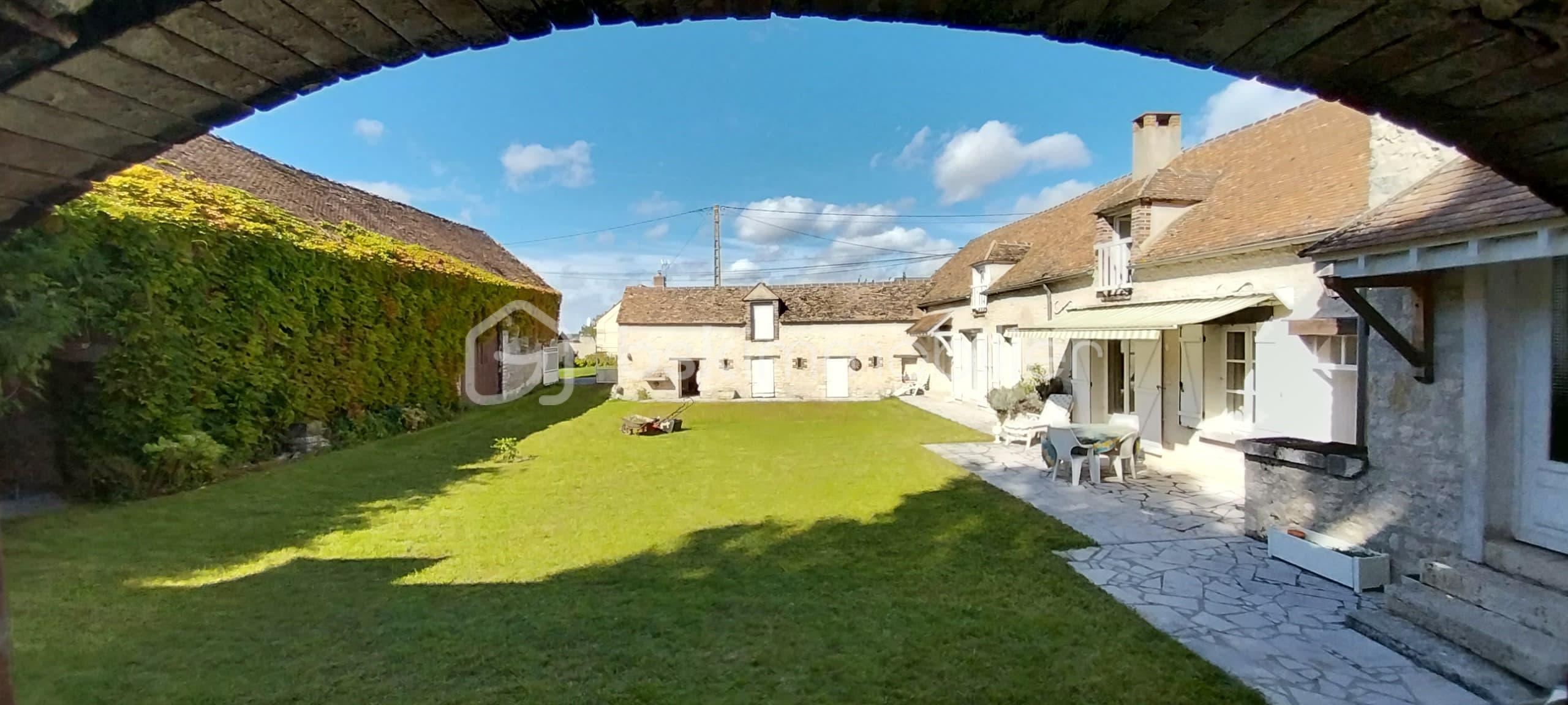 Corps de ferme de 240 m² - WhatsApp Image 2025-06-18 at 18.26.30 (1).jpeg