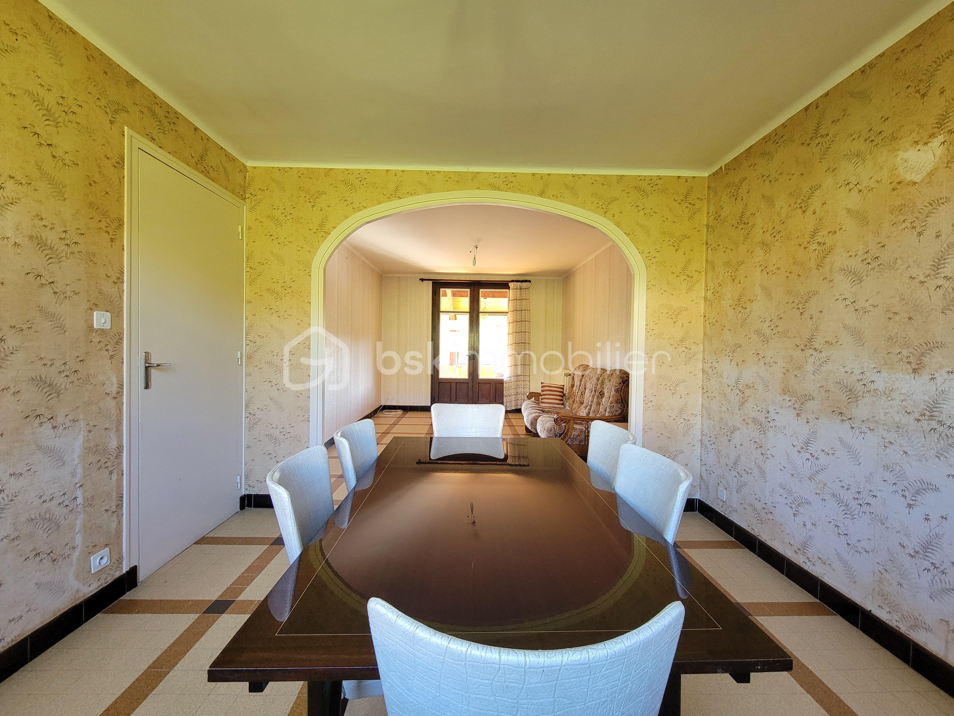 Maison traditionnelle de 119,80 m² - Séjour5.jpg