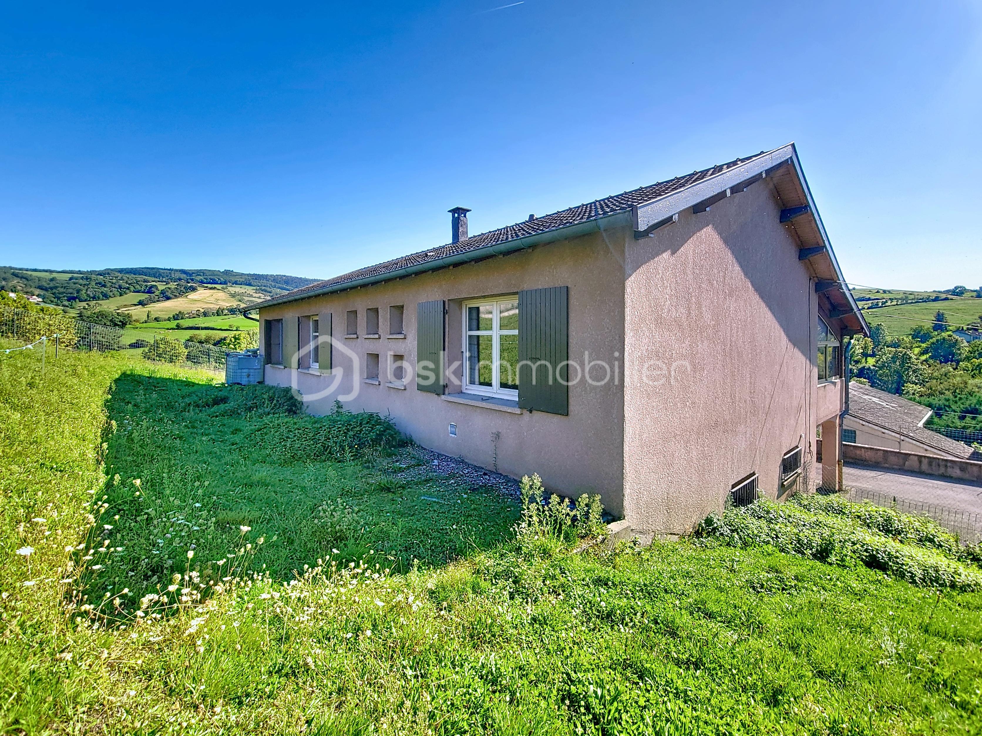 Maison traditionnelle de 119,80 m² - FacadeAR4.jpg