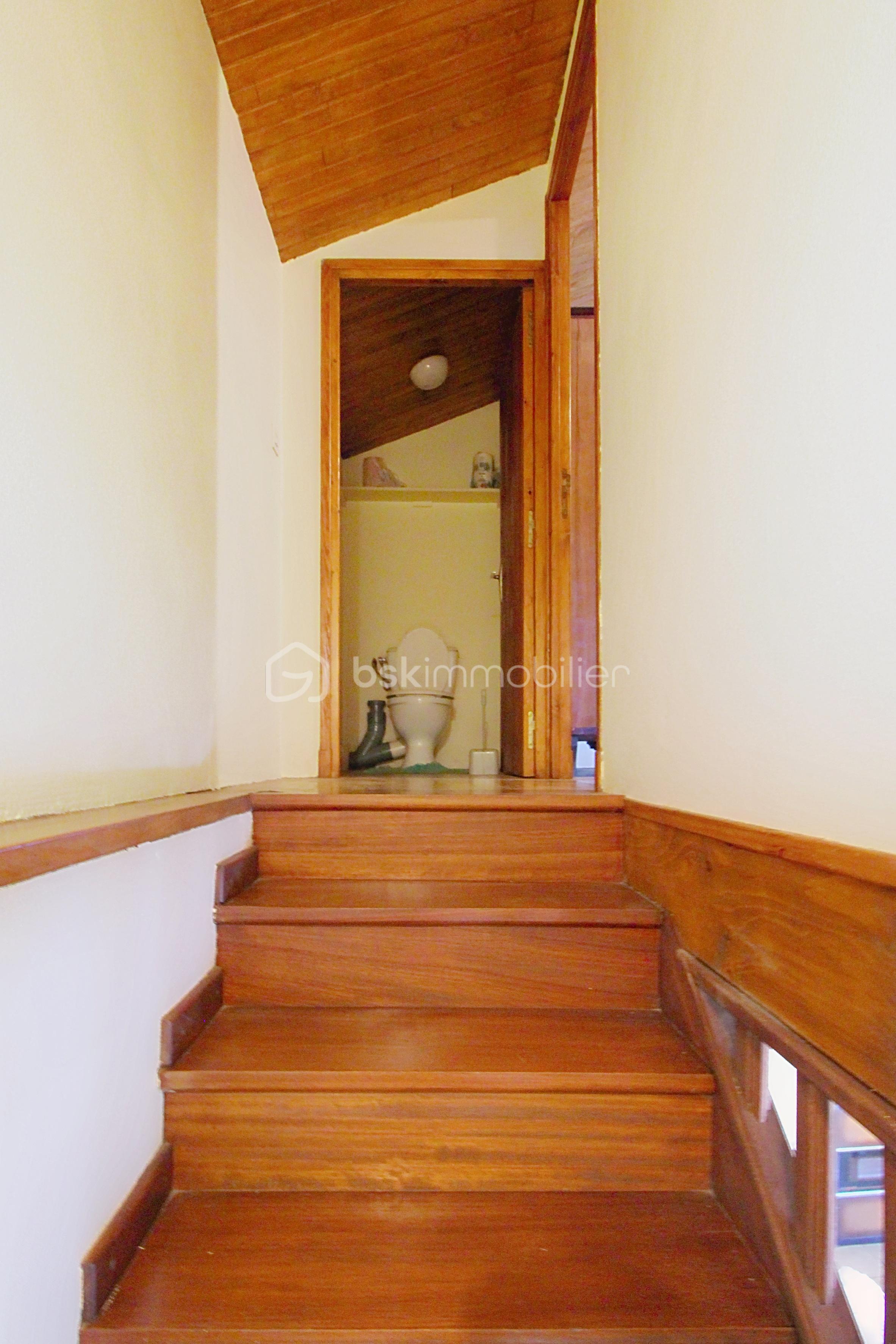 Maison de village de 45 m² - demo-tour-10-main-street_00001(32).jpeg