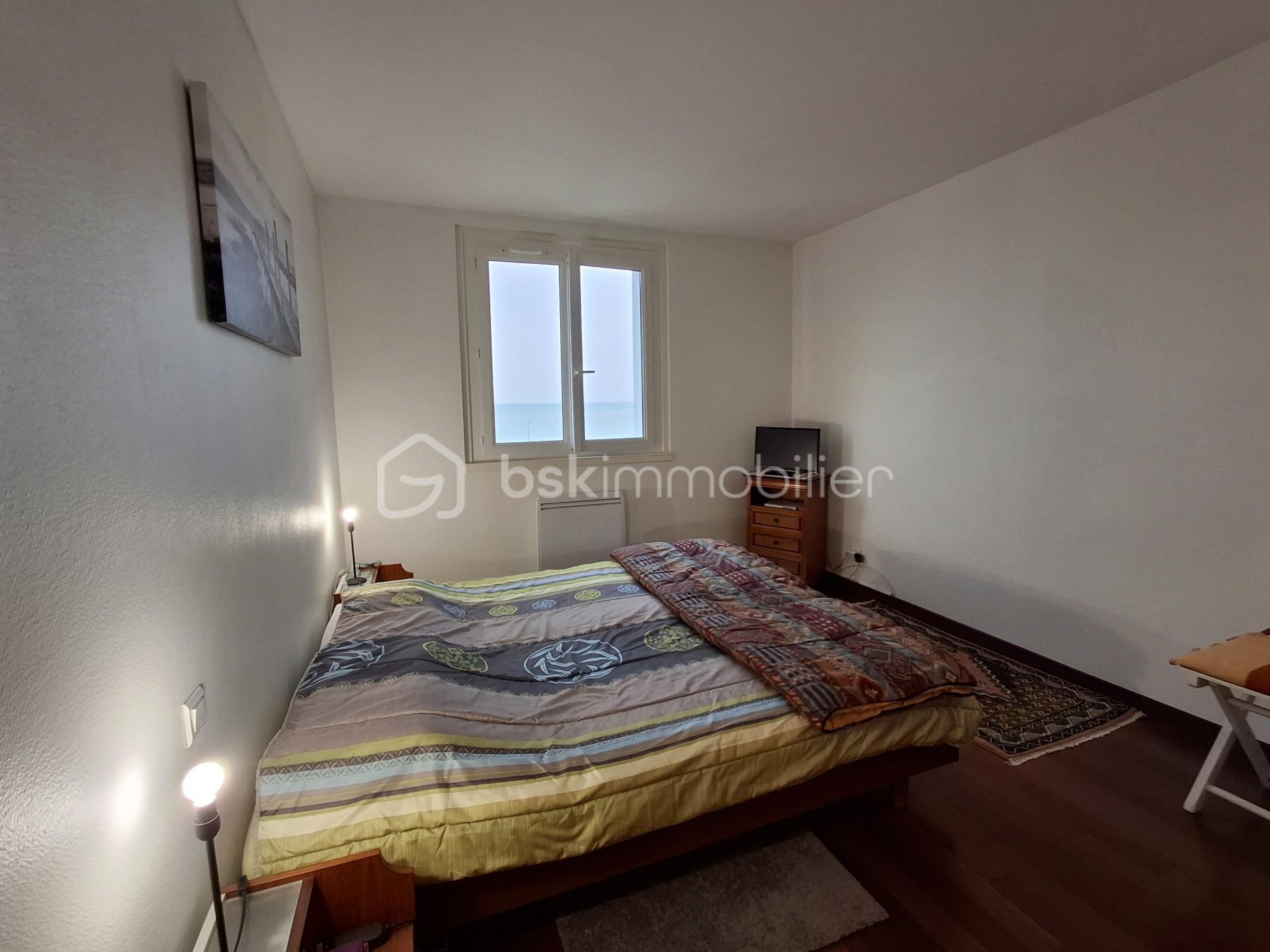 Appartement de 78 m² - chambre cote mer 2.jpg