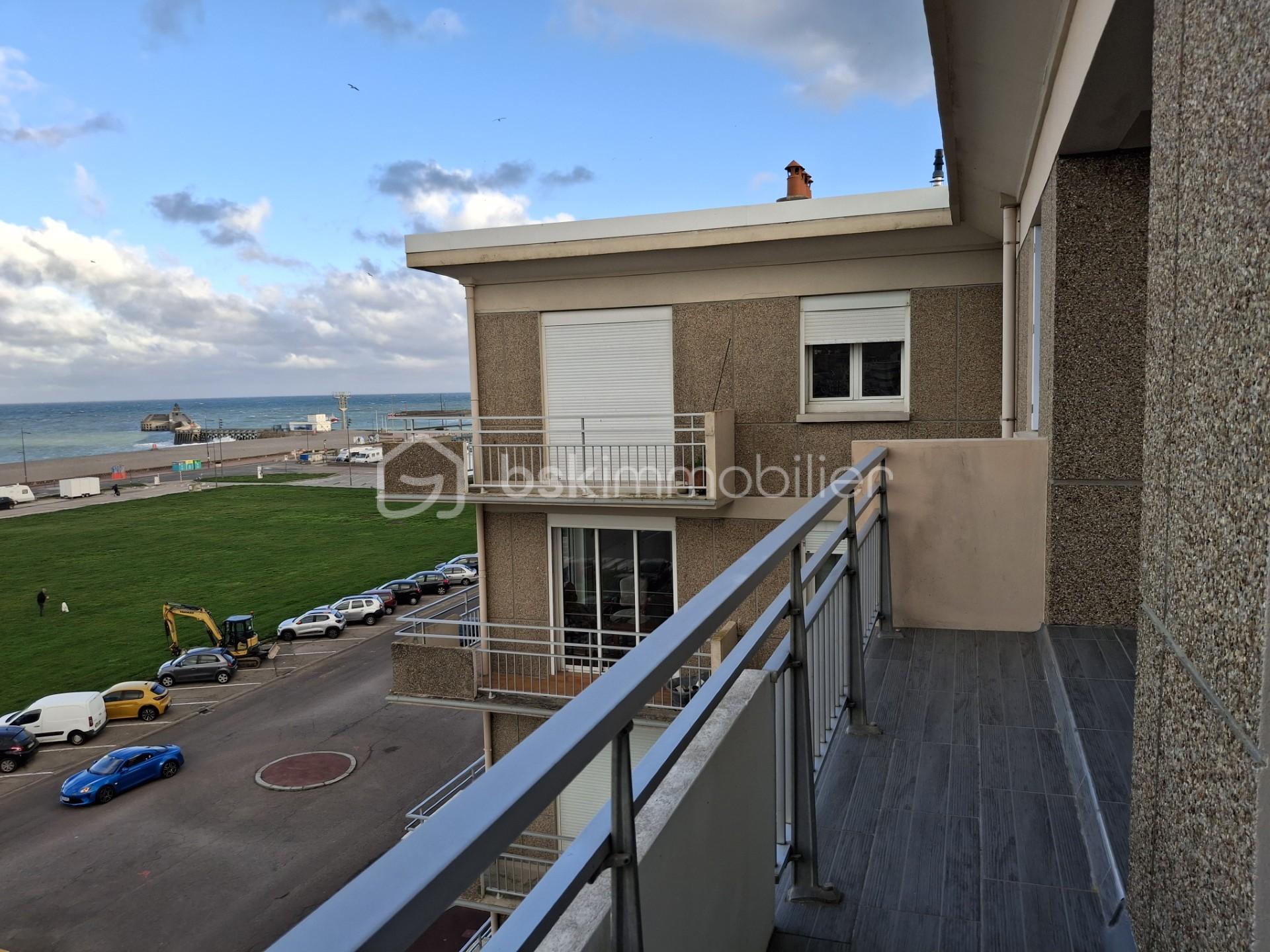 Appartement de 78 m² - vue balcon jetée paysage.jpg