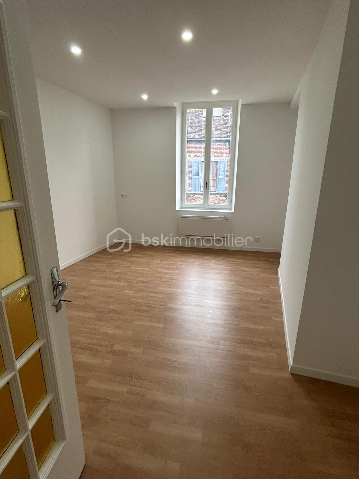 Immeuble mixte de 504 m² - IMG-20251028-WA0007.jpg