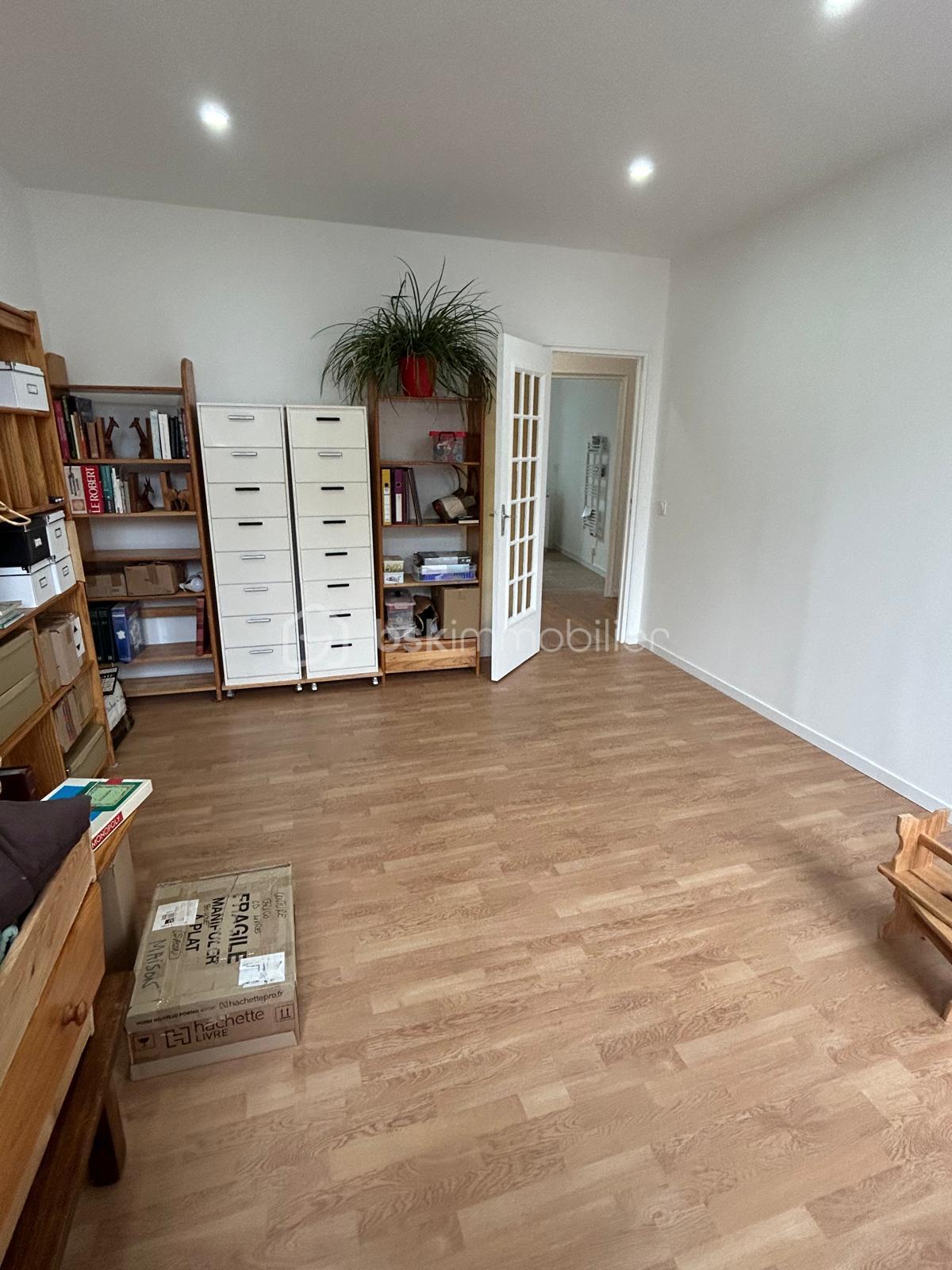 Immeuble mixte de 504 m² - IMG-20251028-WA0006.jpg