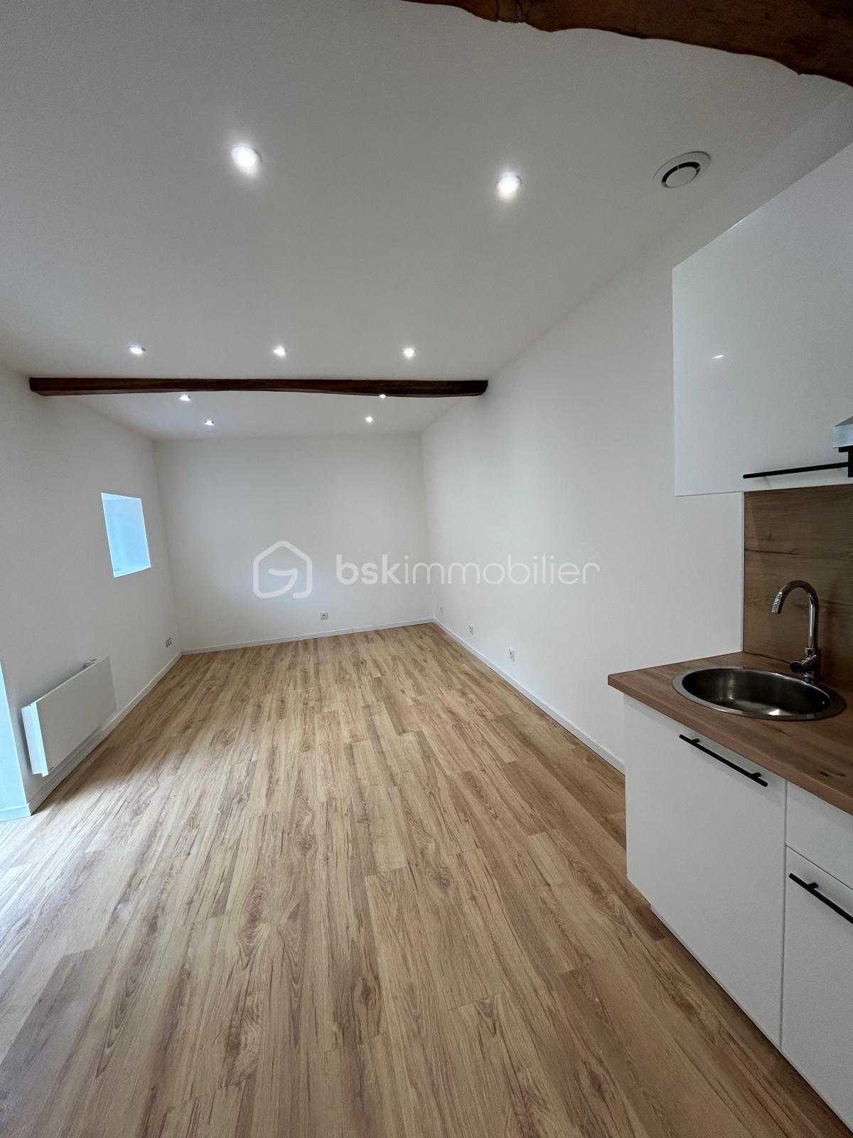 Immeuble mixte de 504 m² - IMG-20251028-WA0044.jpg