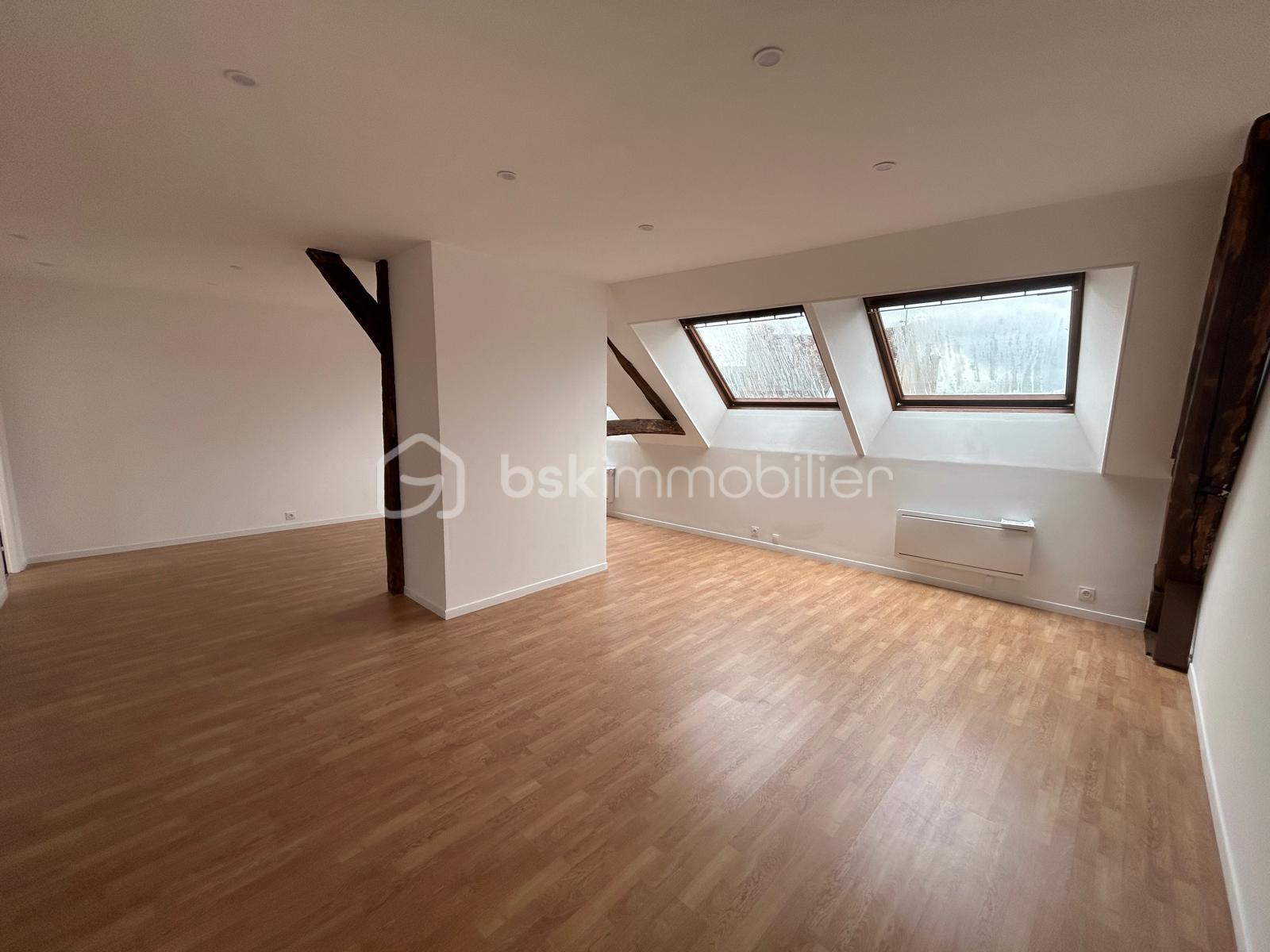 Immeuble mixte de 504 m² - IMG-20251028-WA0017.jpg