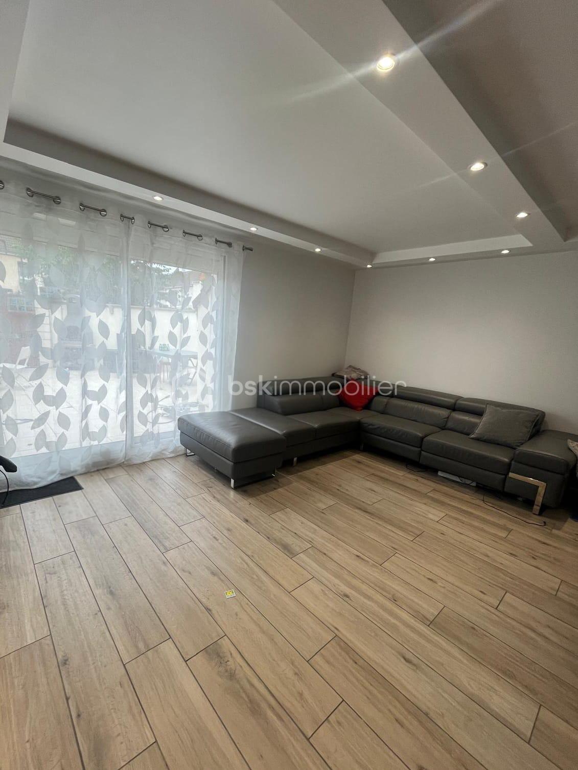 Maison de ville de 81 m² - PHOTO-2025-07-29-13-43-59 6.jpg