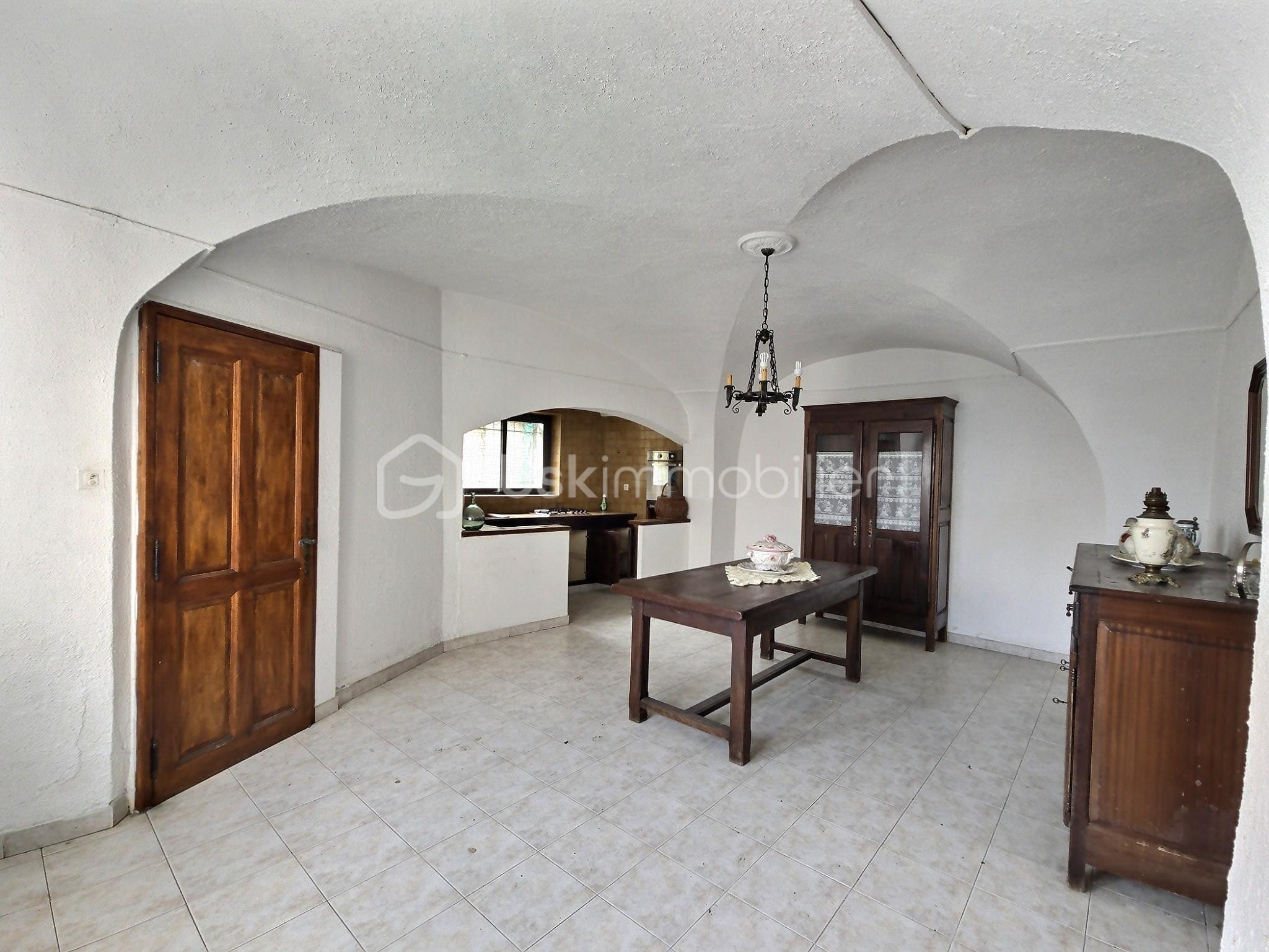 Maison de village de 172 m² - exposio_133549909.jpg