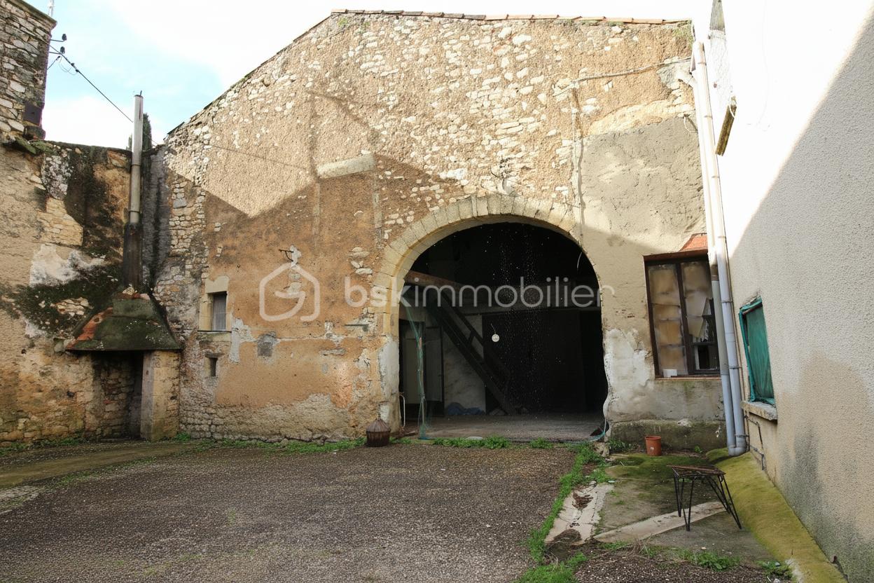 Maison de village de 172 m² - generated_2026-02-07T18_29_53.840.jpg