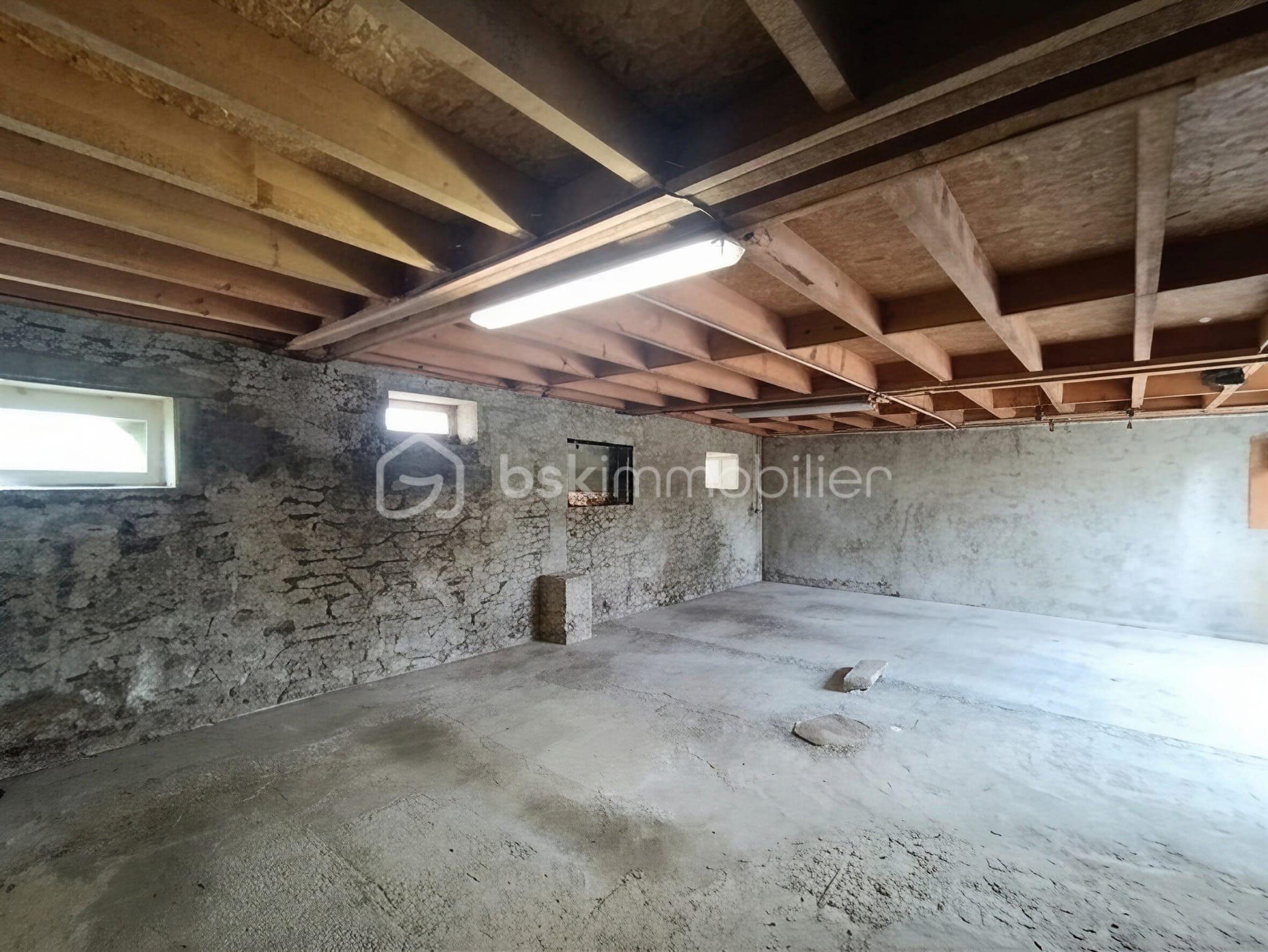 GARAGE.jpeg