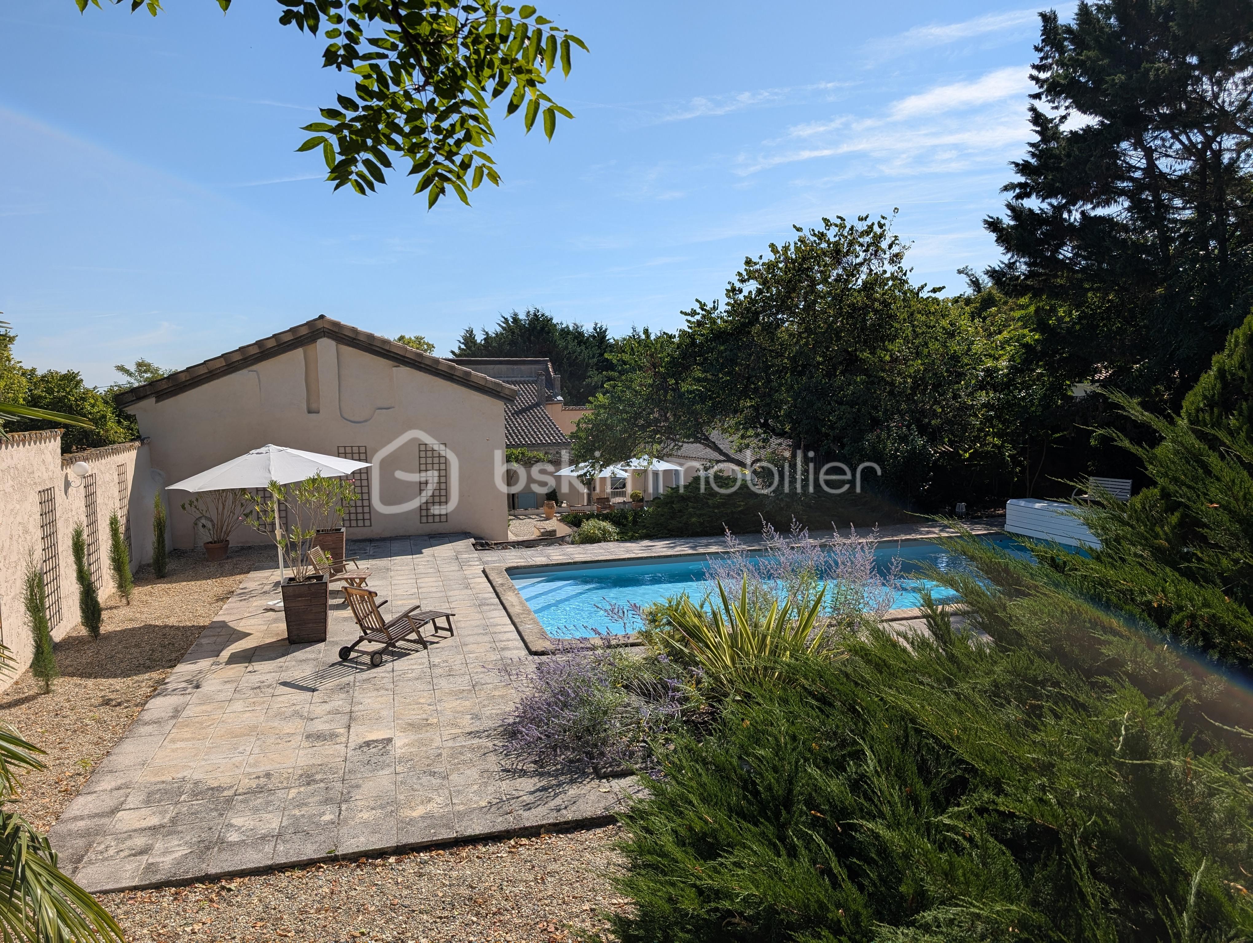 Maison de 296 m² - PXL_20250804_085838267.jpg