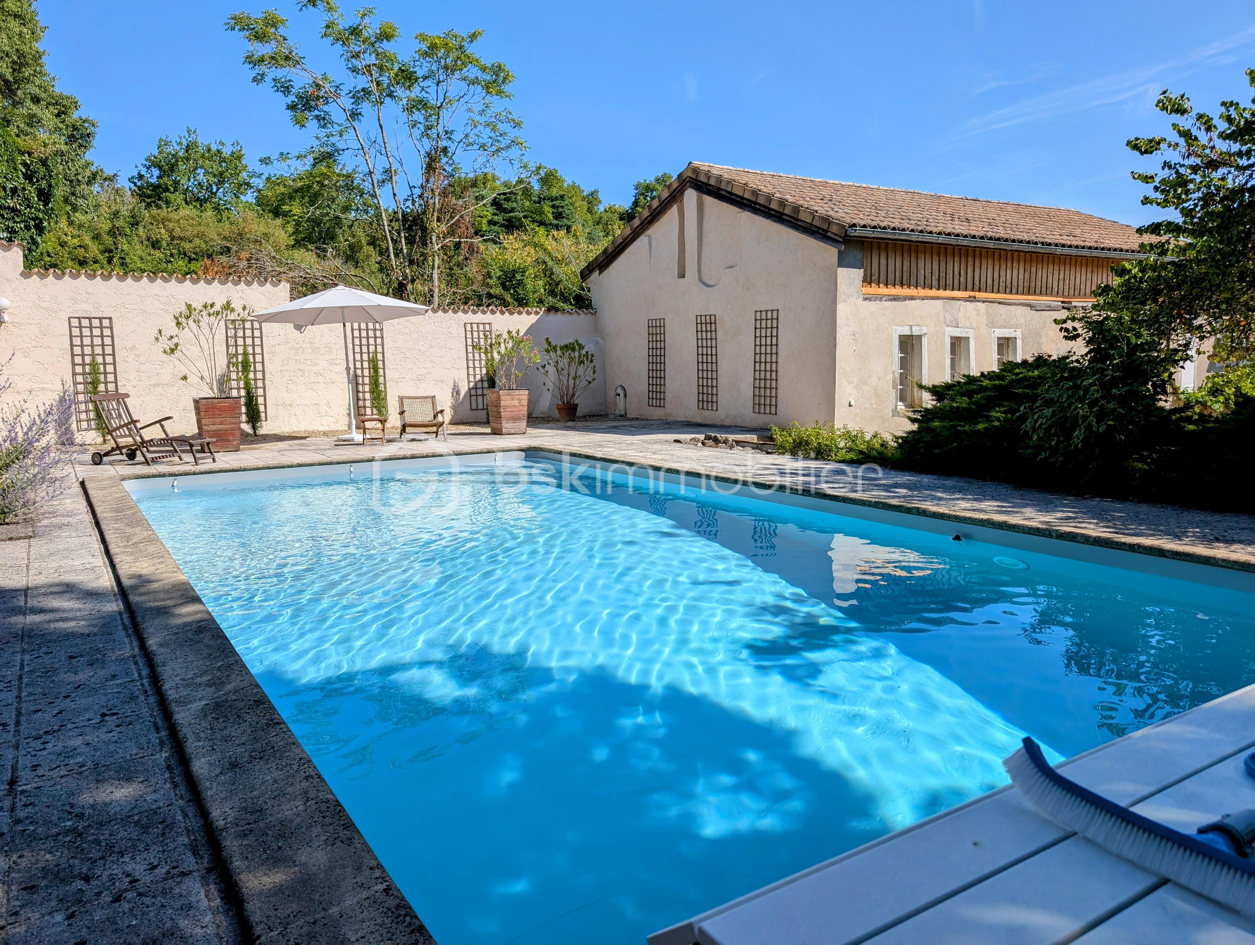 Maison de 296 m² - PXL_20250804_085926713.MP~2.jpg