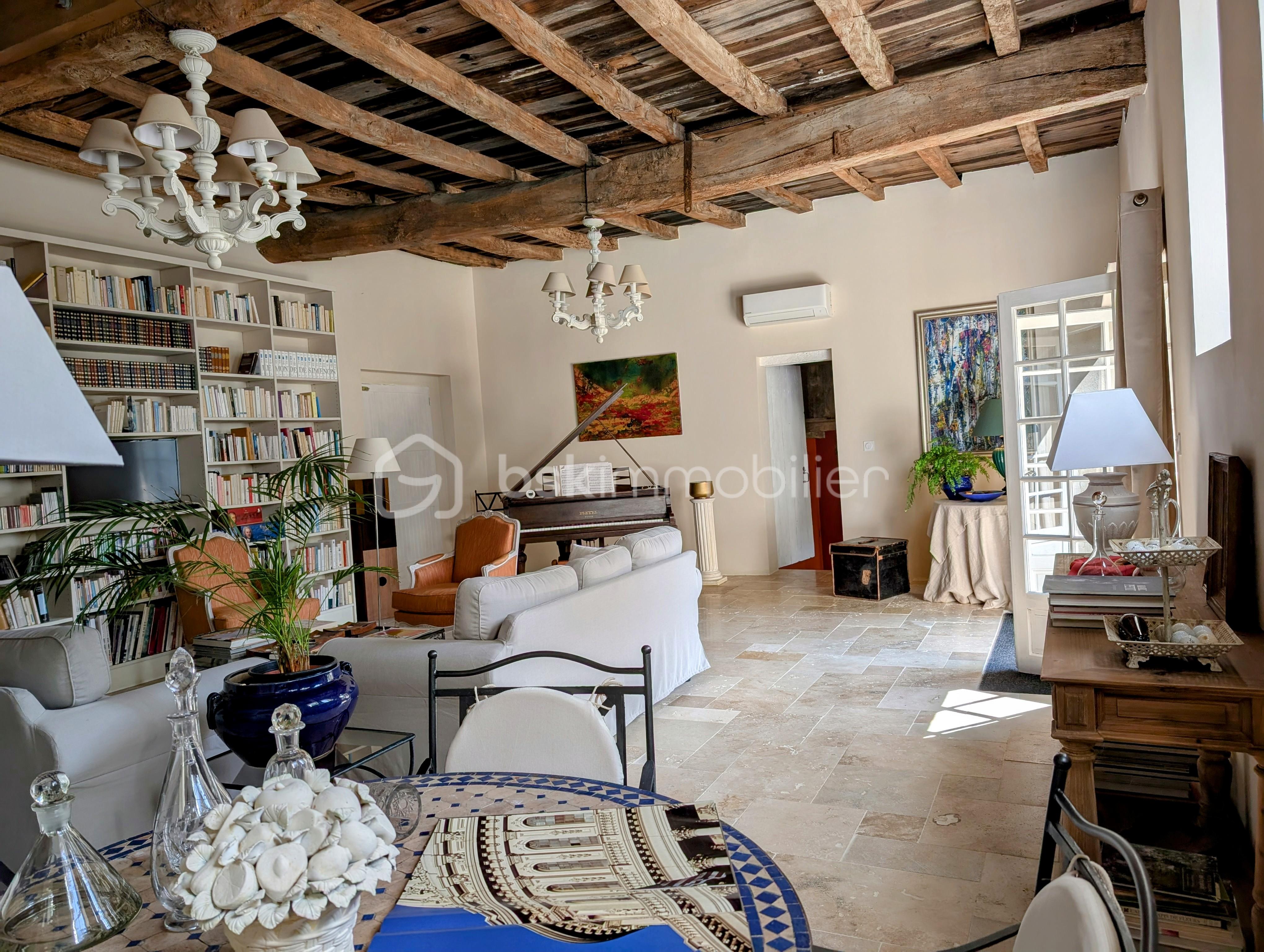 Maison de 296 m² - 8.jpg