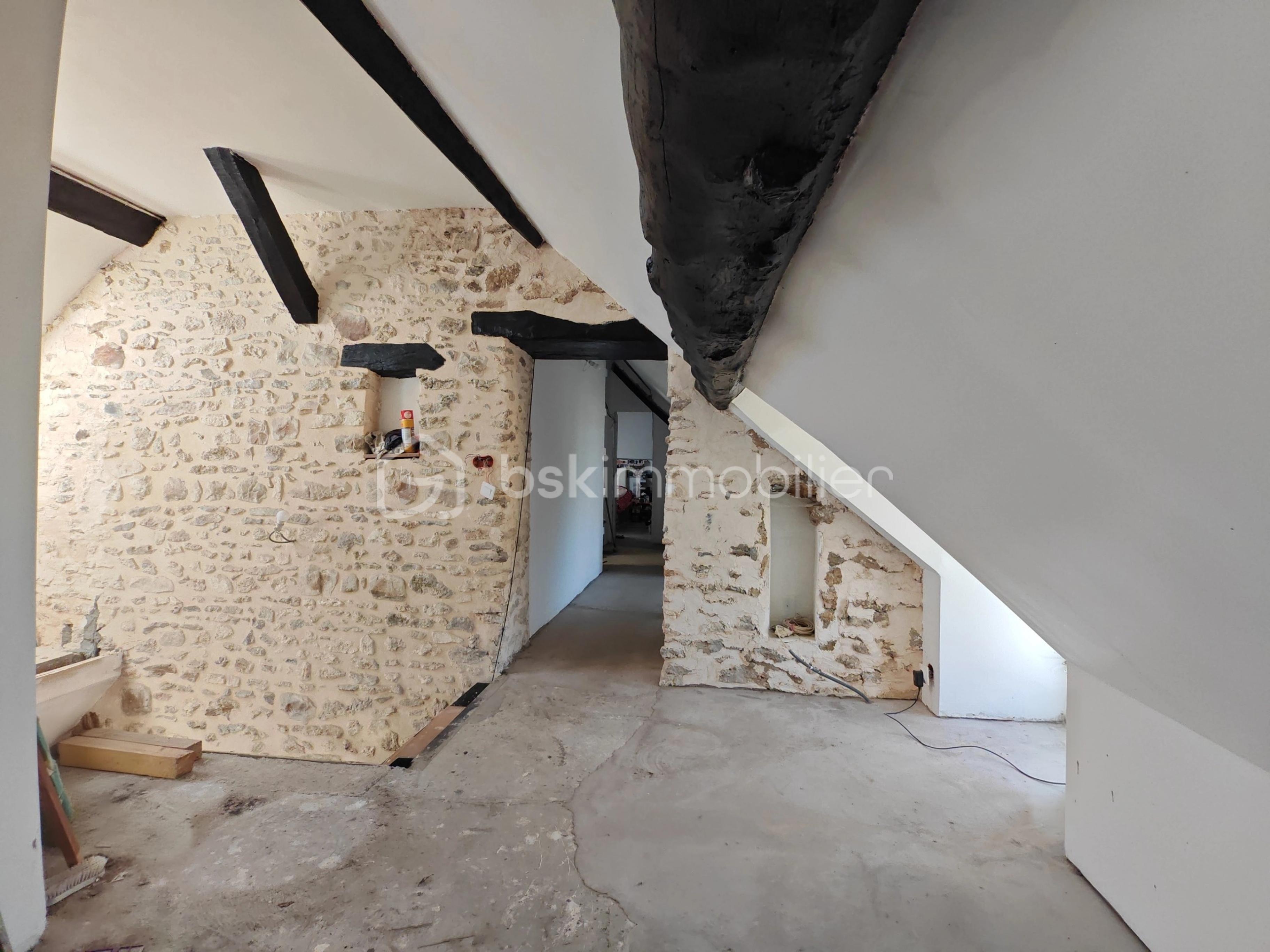 Corps de ferme de 151 m² - hLdFQZTooqZJxC0VM4O7vFBMGB15FOK3z94SVXVC.jpg