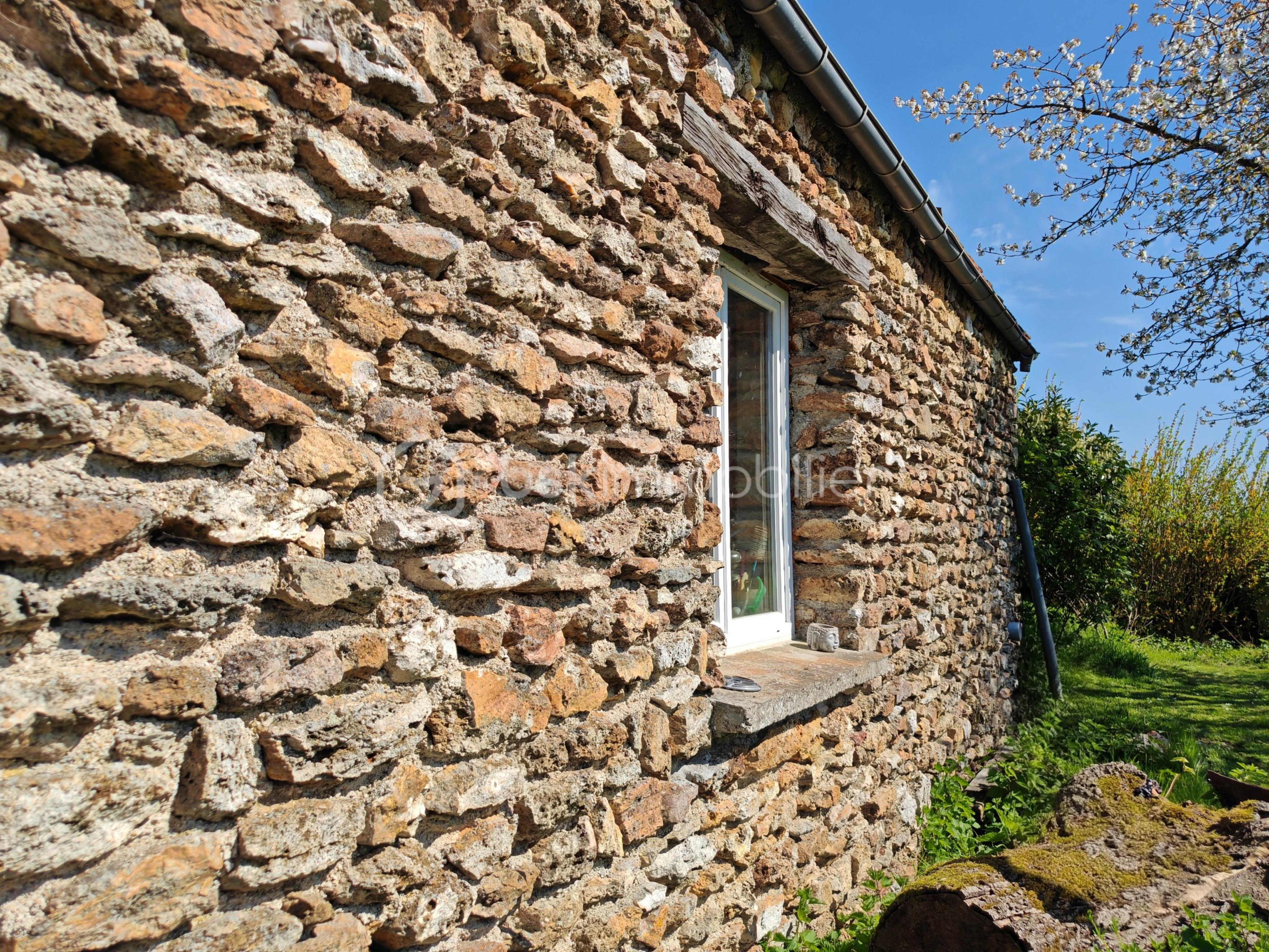 Corps de ferme de 151 m² - QuOtamdxfml0P1mfsm3h94s49w8fV8L3BfN55ECO.jpg