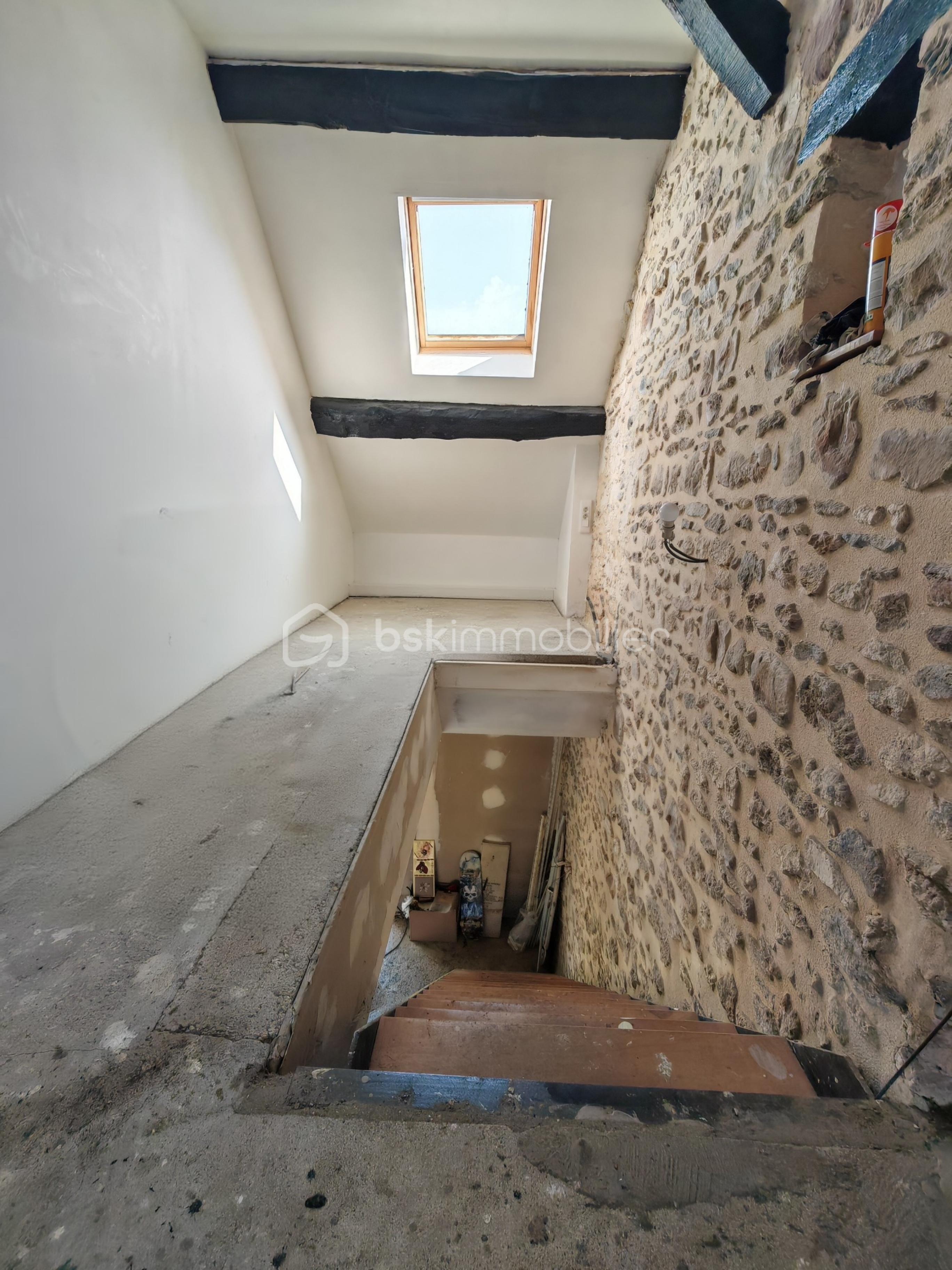 Corps de ferme de 151 m² - 82Br2wW7DalCxwh2sa0ZPMSWqjKFdERYYQtGzlxC.jpg