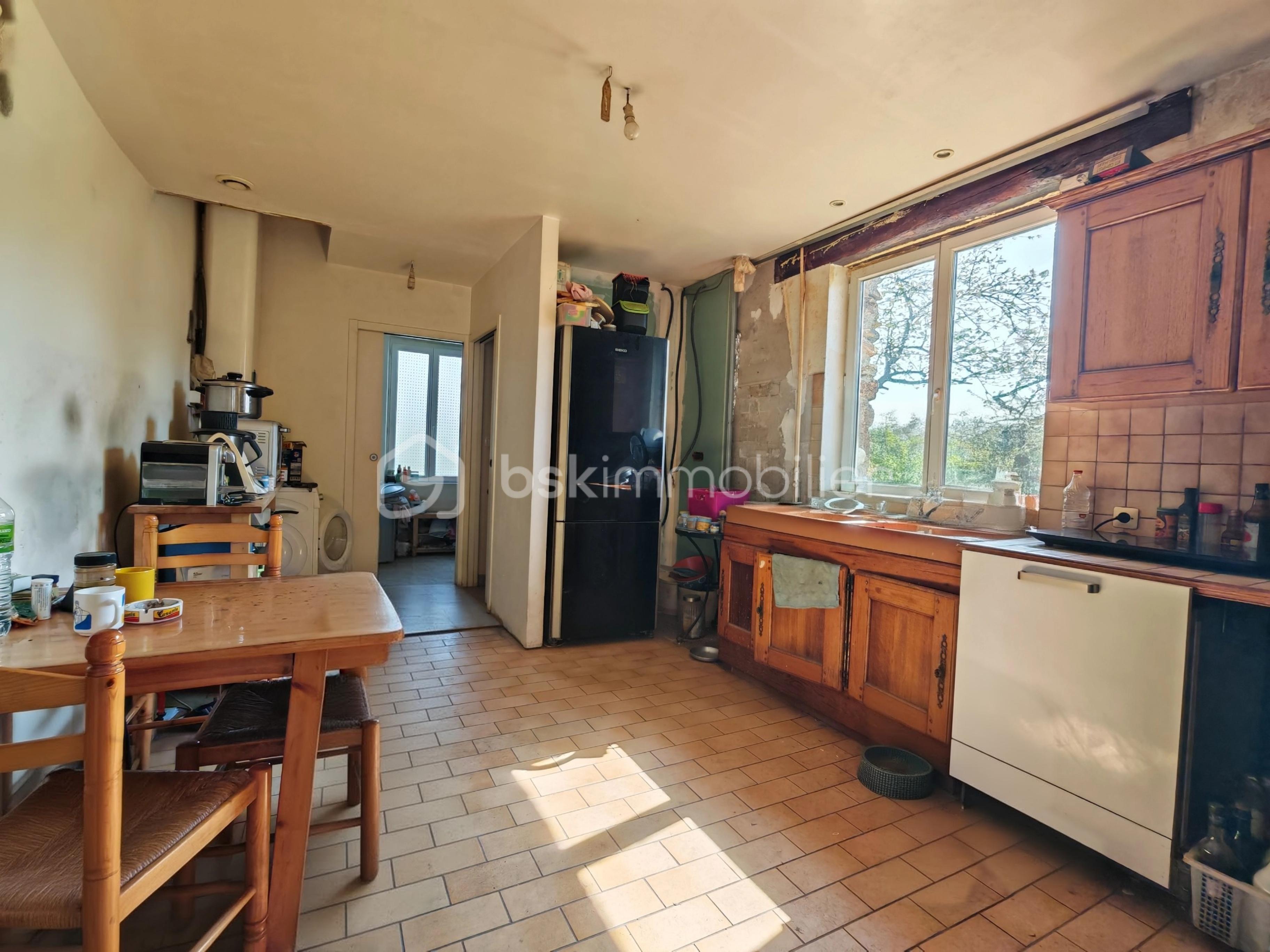 Corps de ferme de 151 m² - EBaYlsis3XWFEmErKlx0rKtlPxY601P0faJL3oS6.jpg