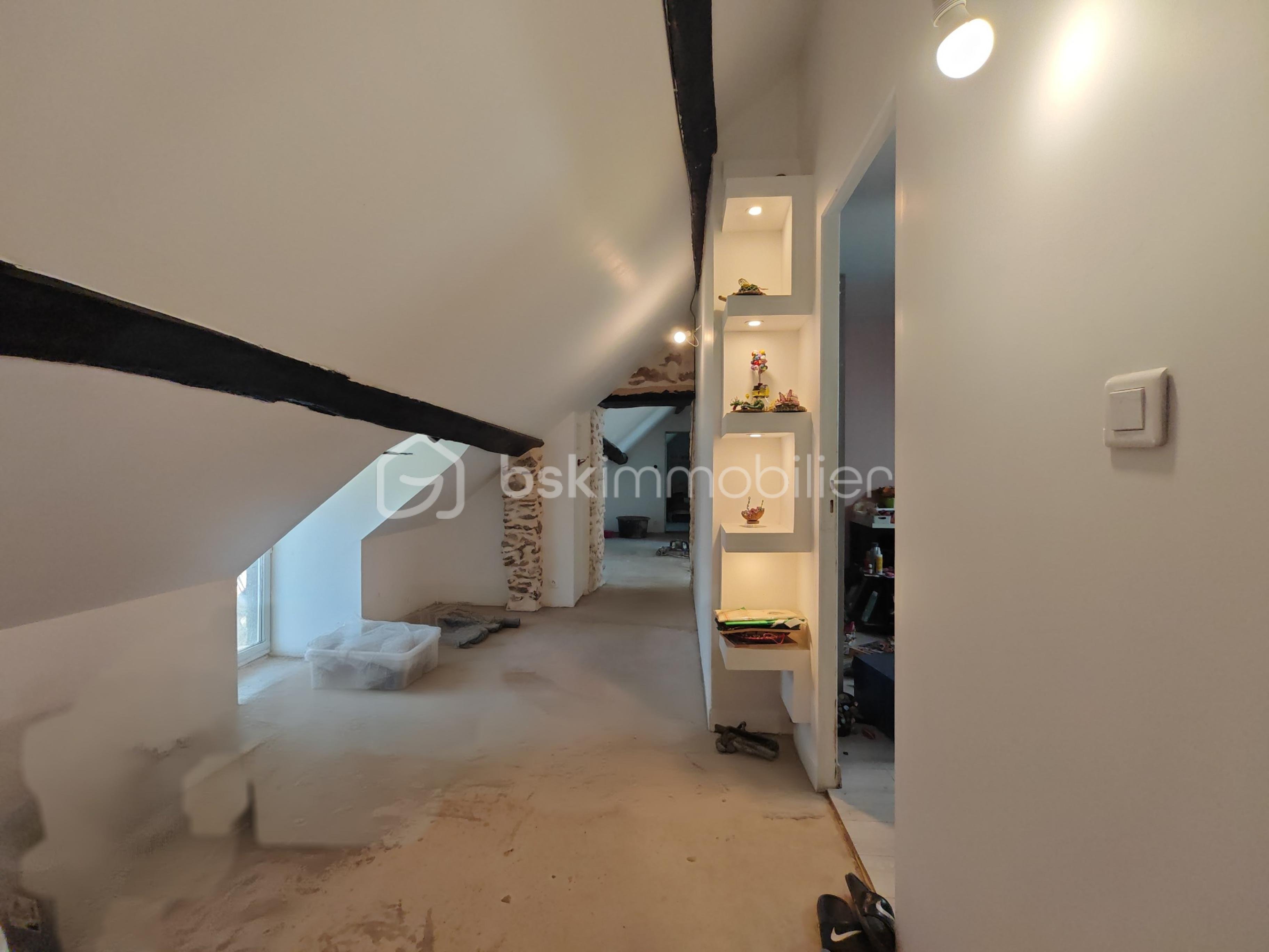Corps de ferme de 151 m² - TVyRcmzxh62fXSMNbzrYZ4nt3XiLcTo9p60AaI4x.jpg