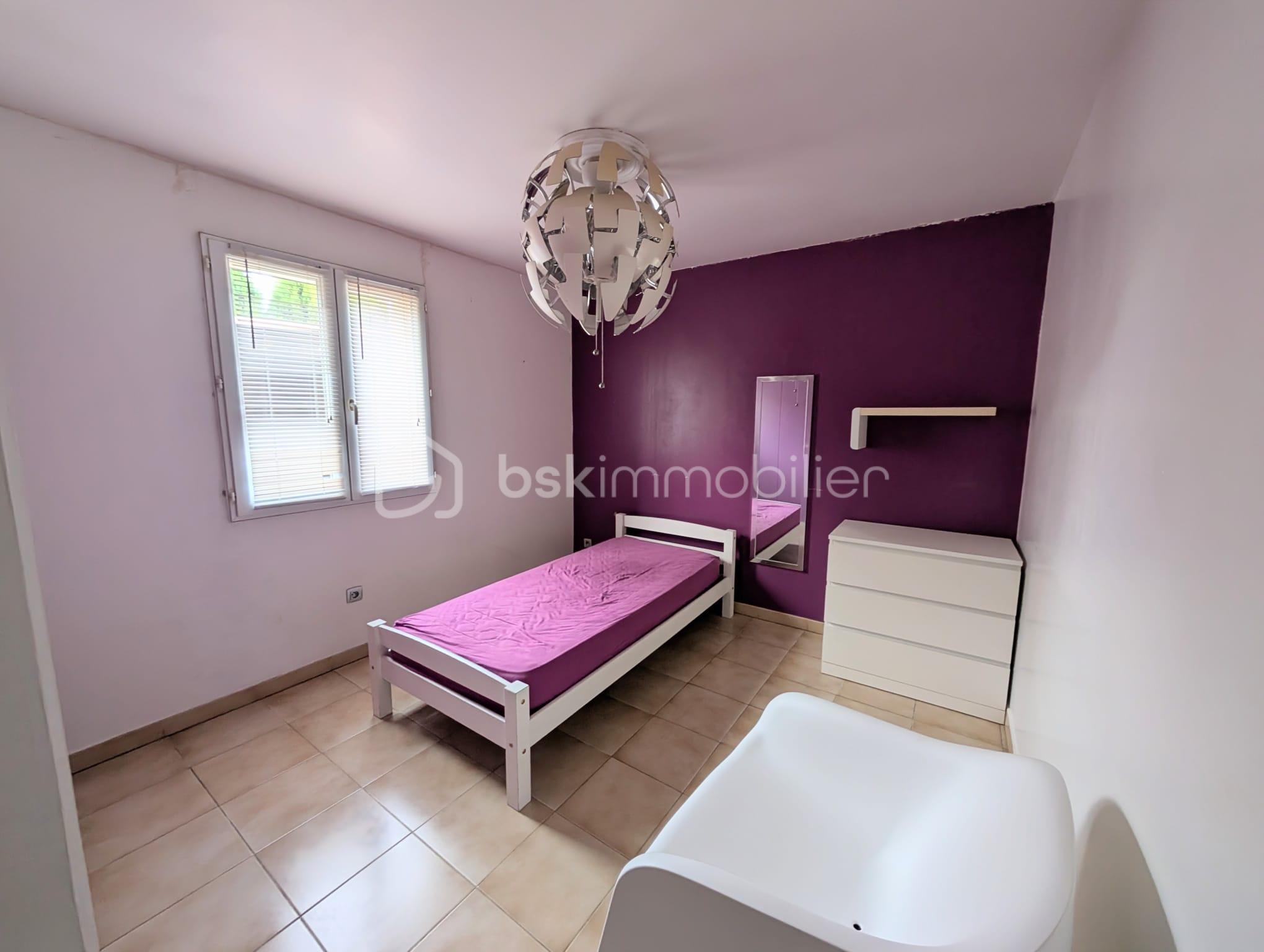 Maison de 100 m² - ch fille.jpg