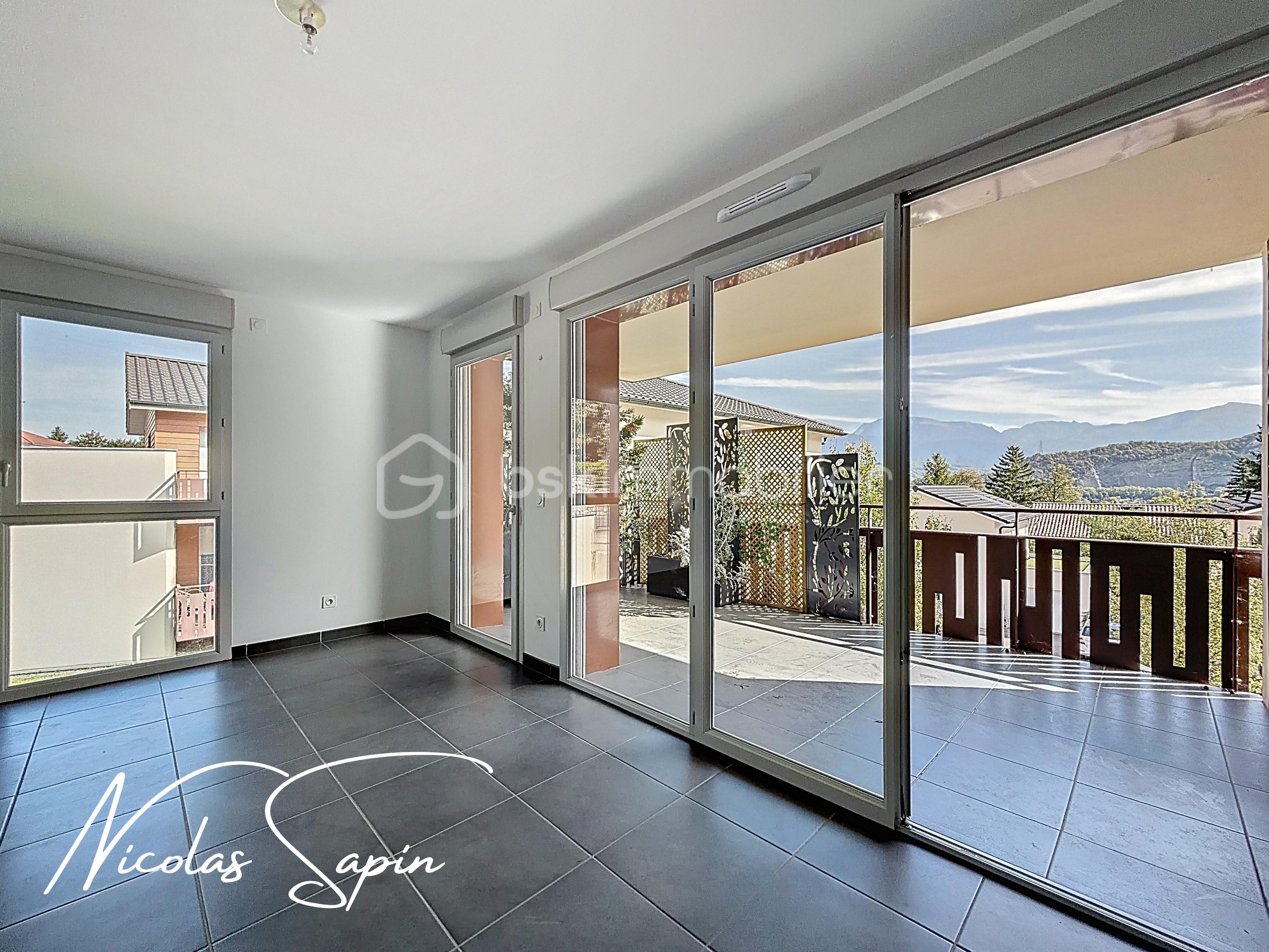 Appartement de 87 m² - claix_00002.jpg