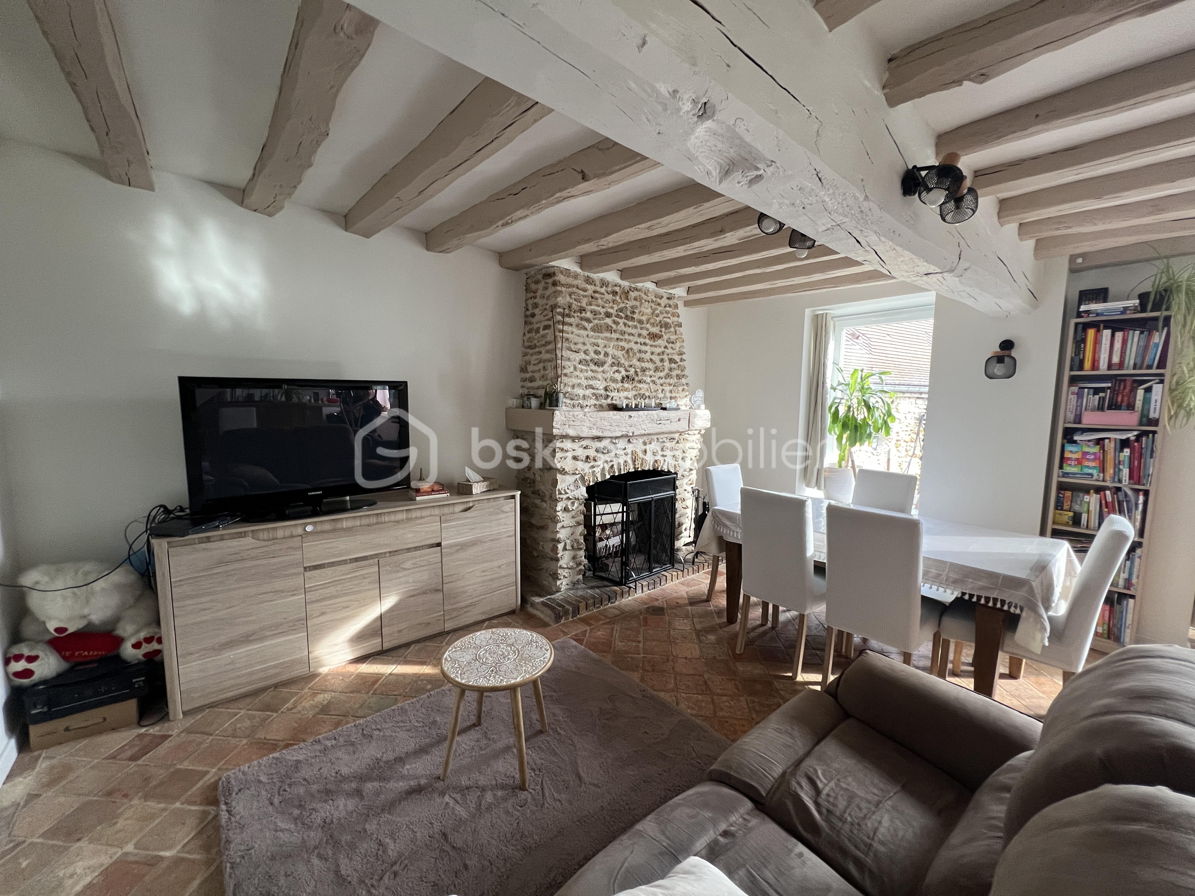 Maison ancienne de 109 m² - NICOLAS VAN DE WALLE GAMBAIS PERDREAUVILLE MADAME PUY 19.JPG