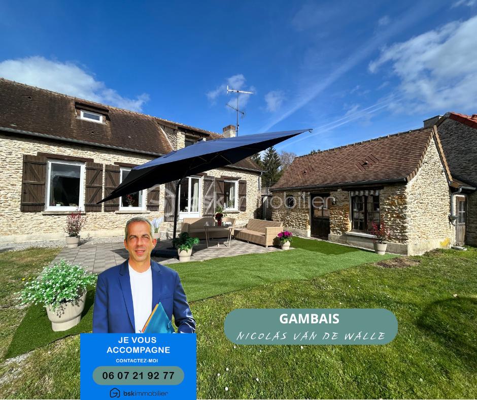 NICOLAS VAN DE WALLE BSK IMMOBILIER GAMBAIS MAISON PUY.png