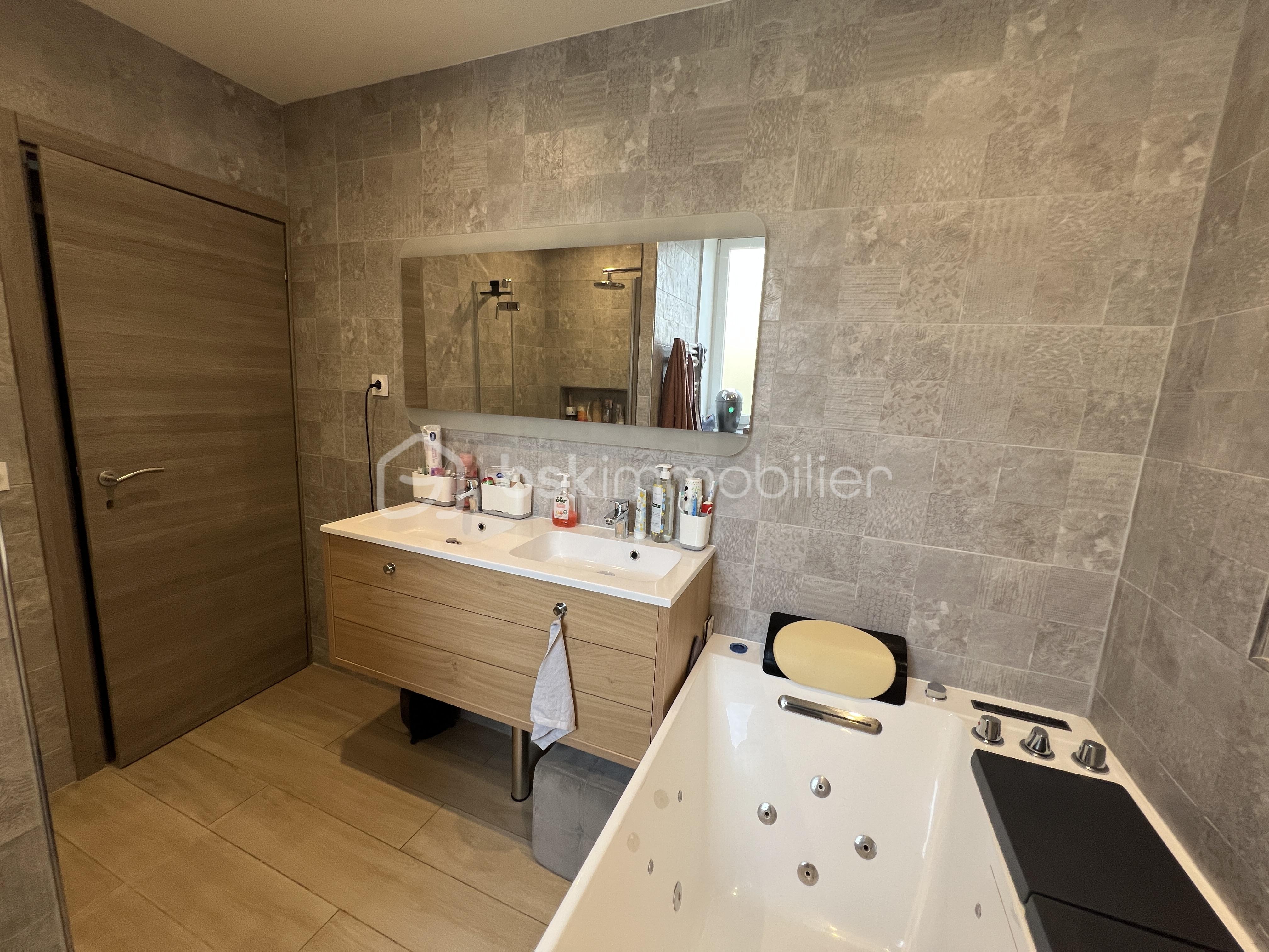 Maison ancienne de 109 m² - NICOLAS VAN DE WALLE GAMBAIS PERDREAUVILLE MADAME PUY 15.JPG