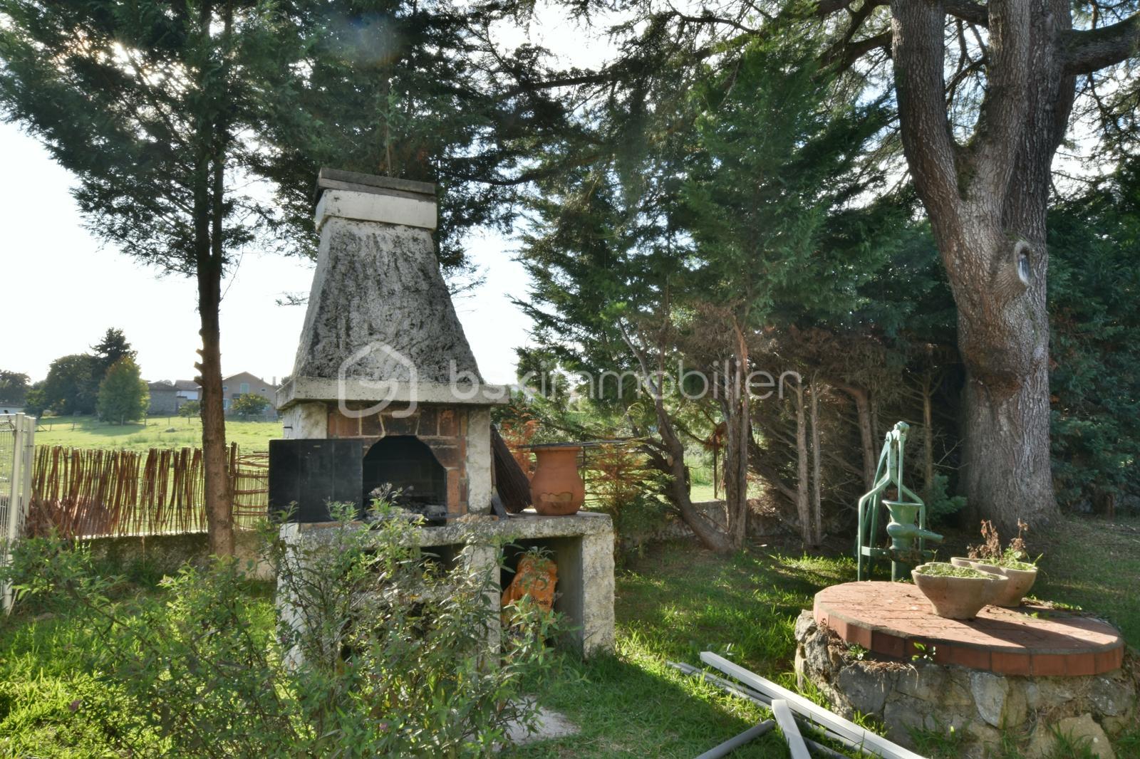 Immeuble mixte de 250 m² - Extérieur 5.jpg