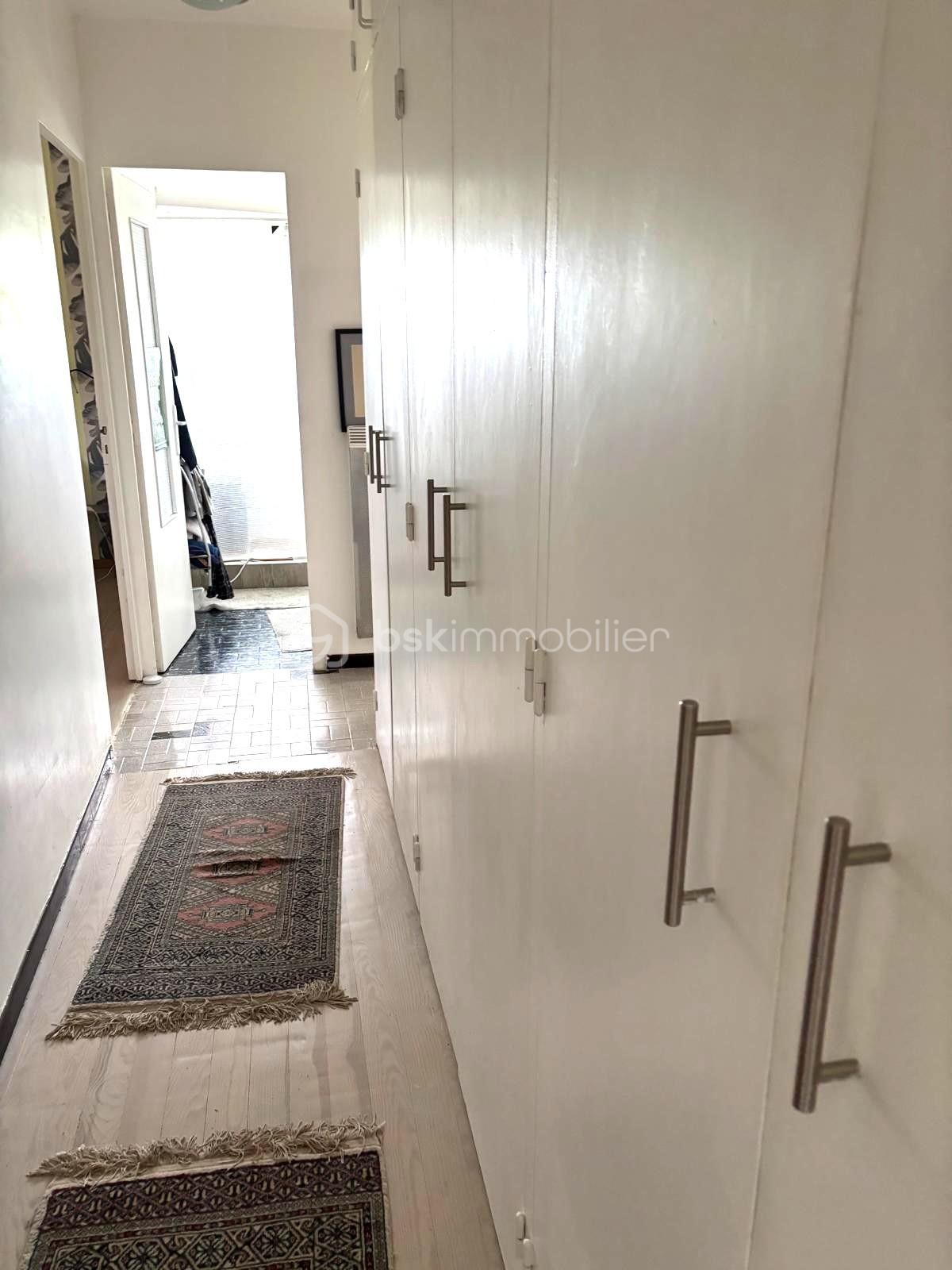 Immeuble mixte de 250 m² - WhatsApp Image 2025-09-16 à 09.02.14_8f83fa76.jpg