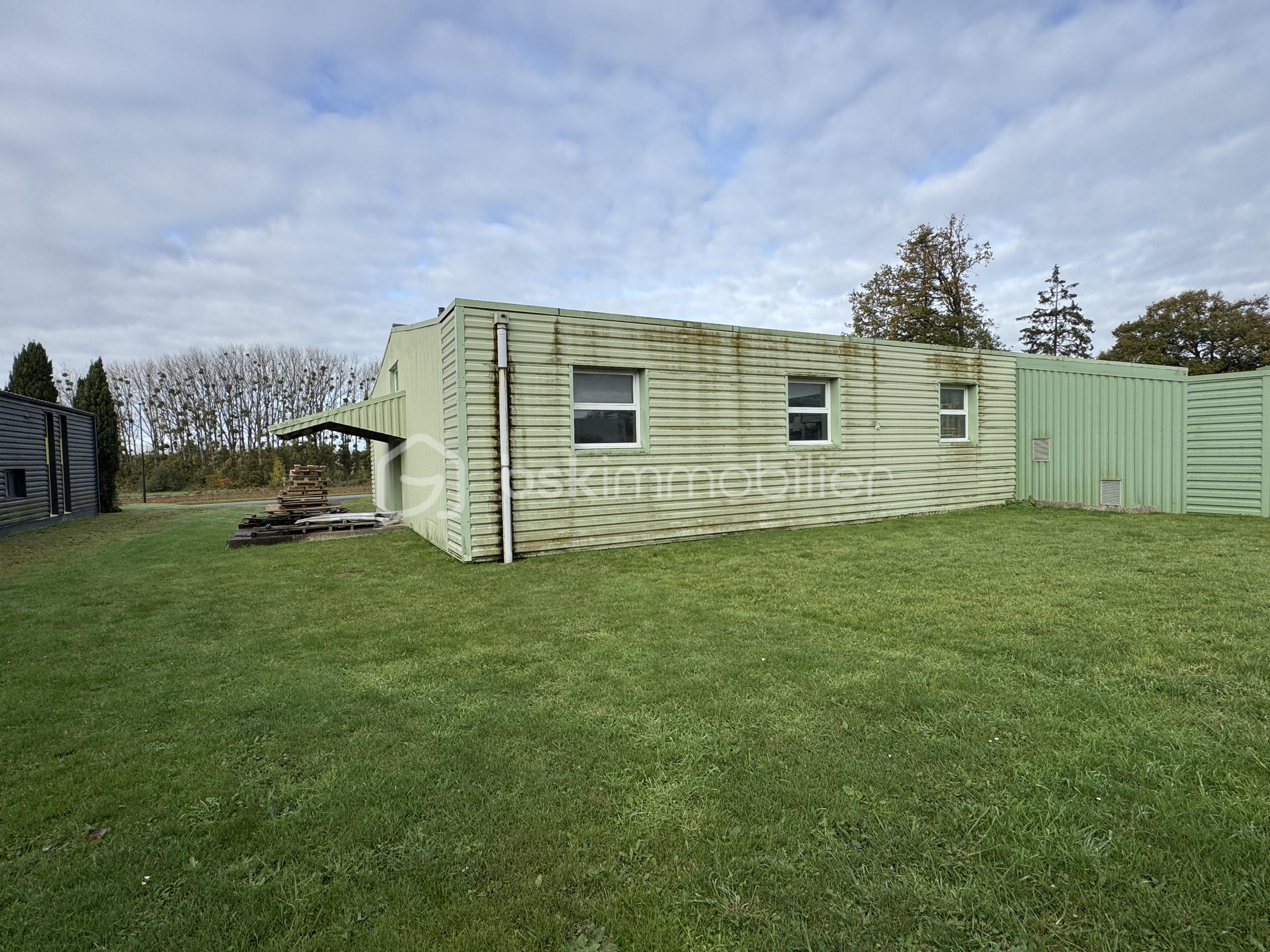 Local commercial de 540 m² - MONGODIN IMG_4576.JPG