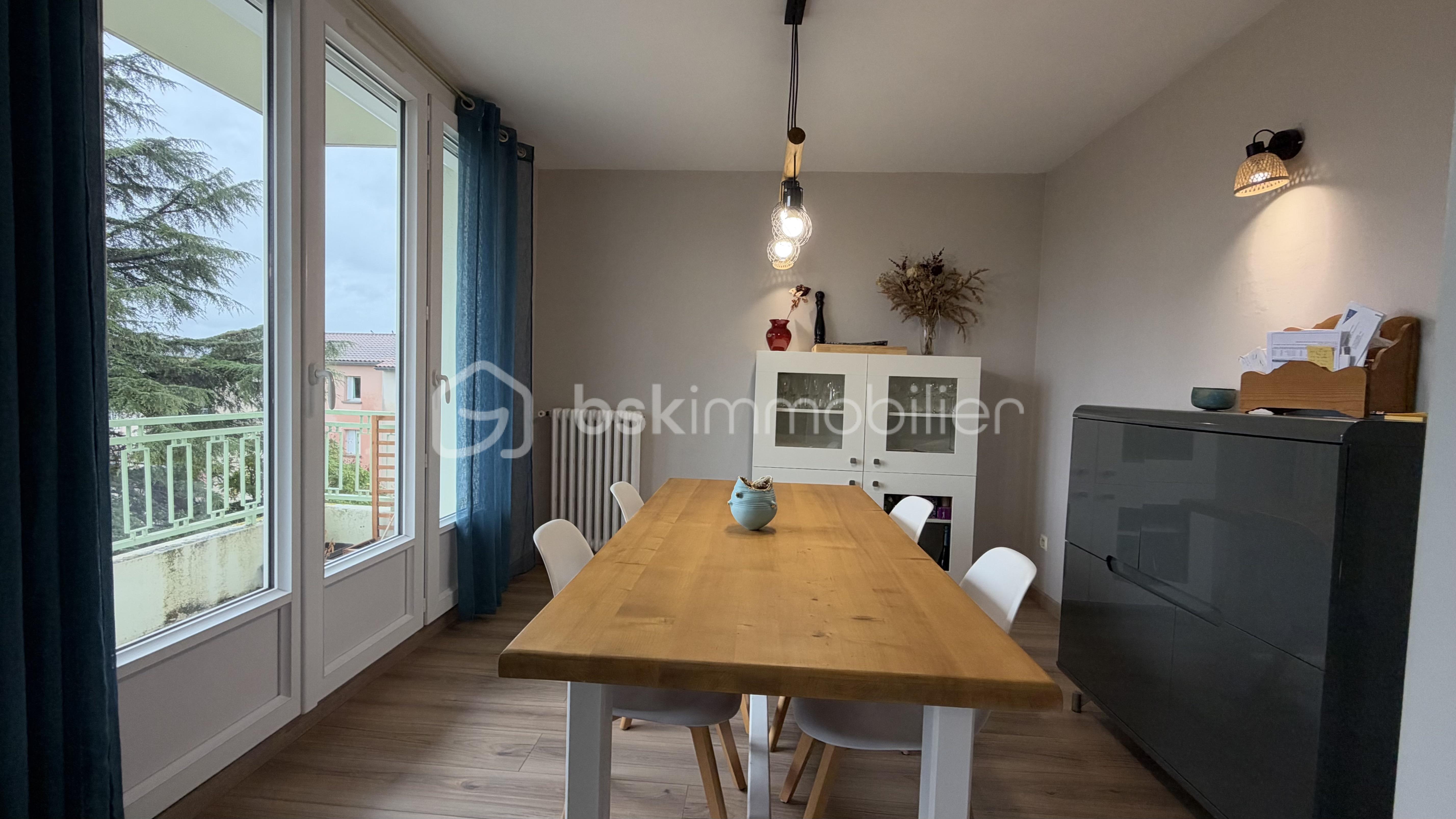 Appartement 3 pièces 65 m² · à Romans-sur-Isère · 65,1 m² · 115 000 €