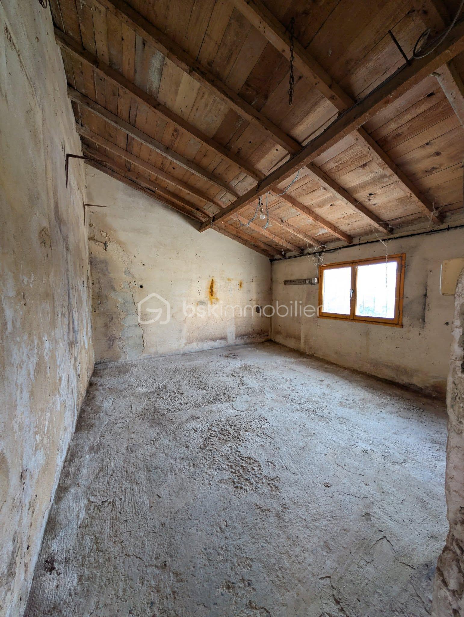 Exploitation agricole de 160 m² - 581018794_10224423068604627_3126854077915699164_n.jpg