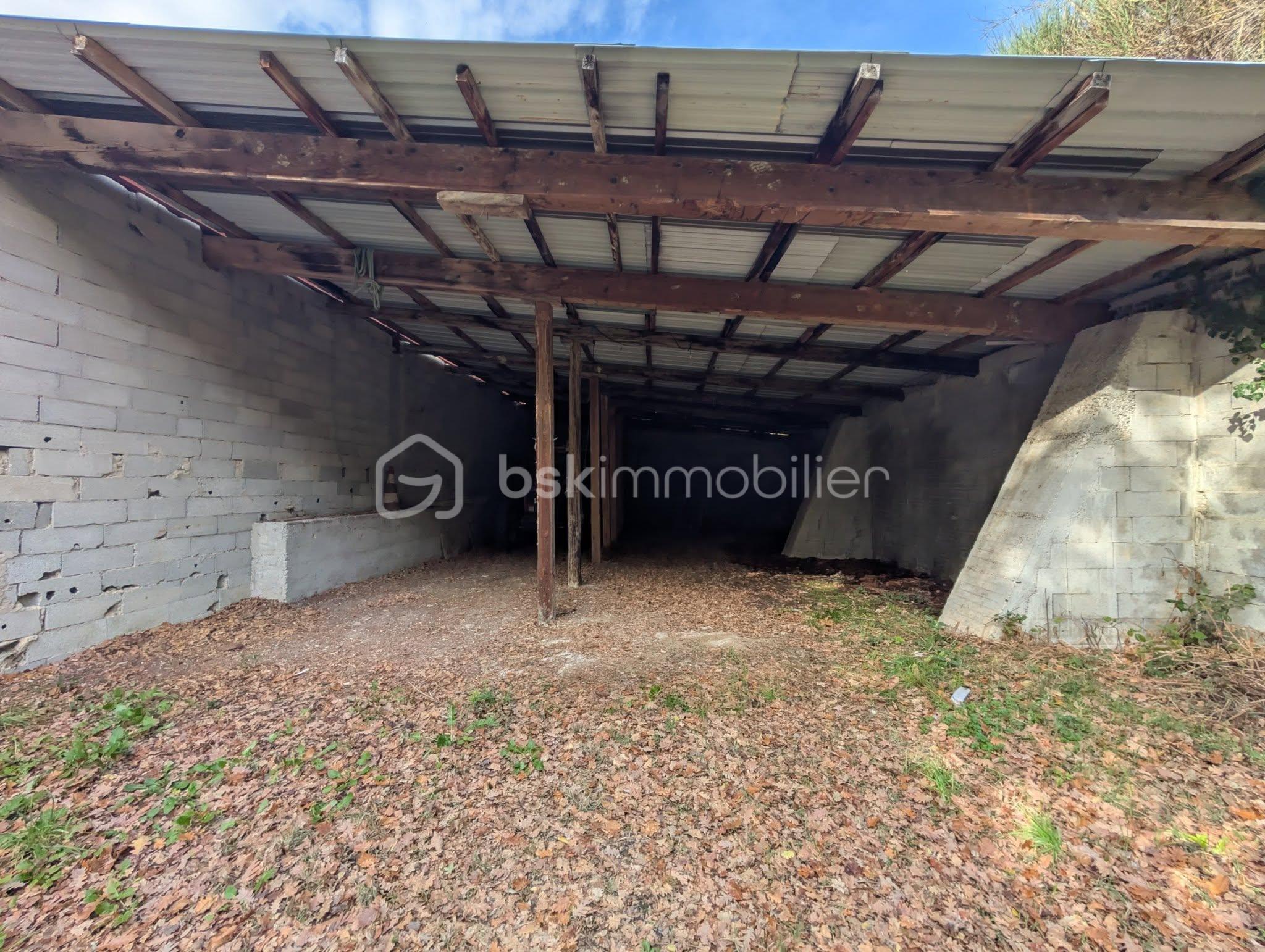 Exploitation agricole de 160 m² - 581289705_10224423079204892_4137368560101439067_n.jpg