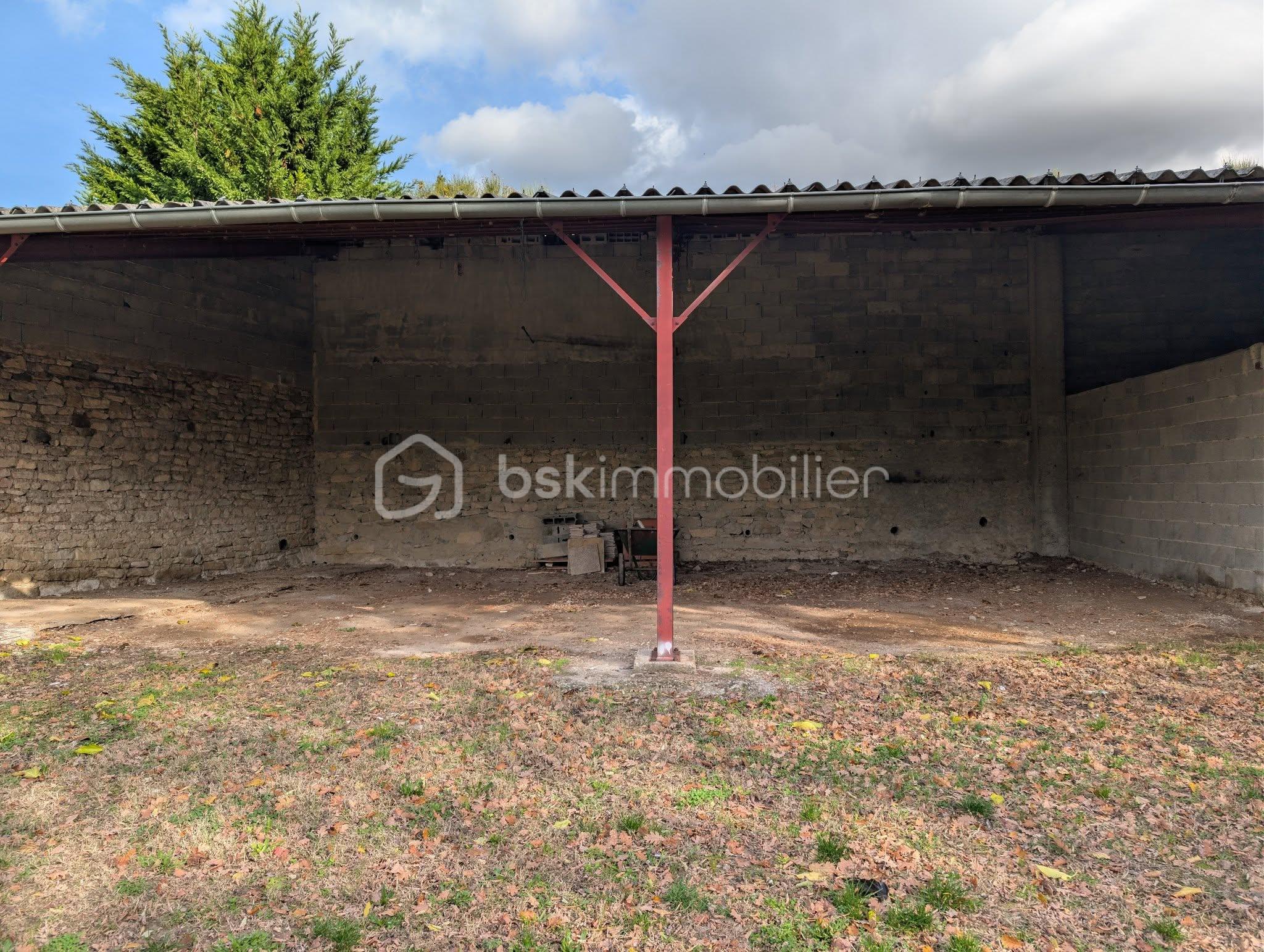 Exploitation agricole de 160 m² - 581045386_10224423517135840_7153780277066718258_n.jpg