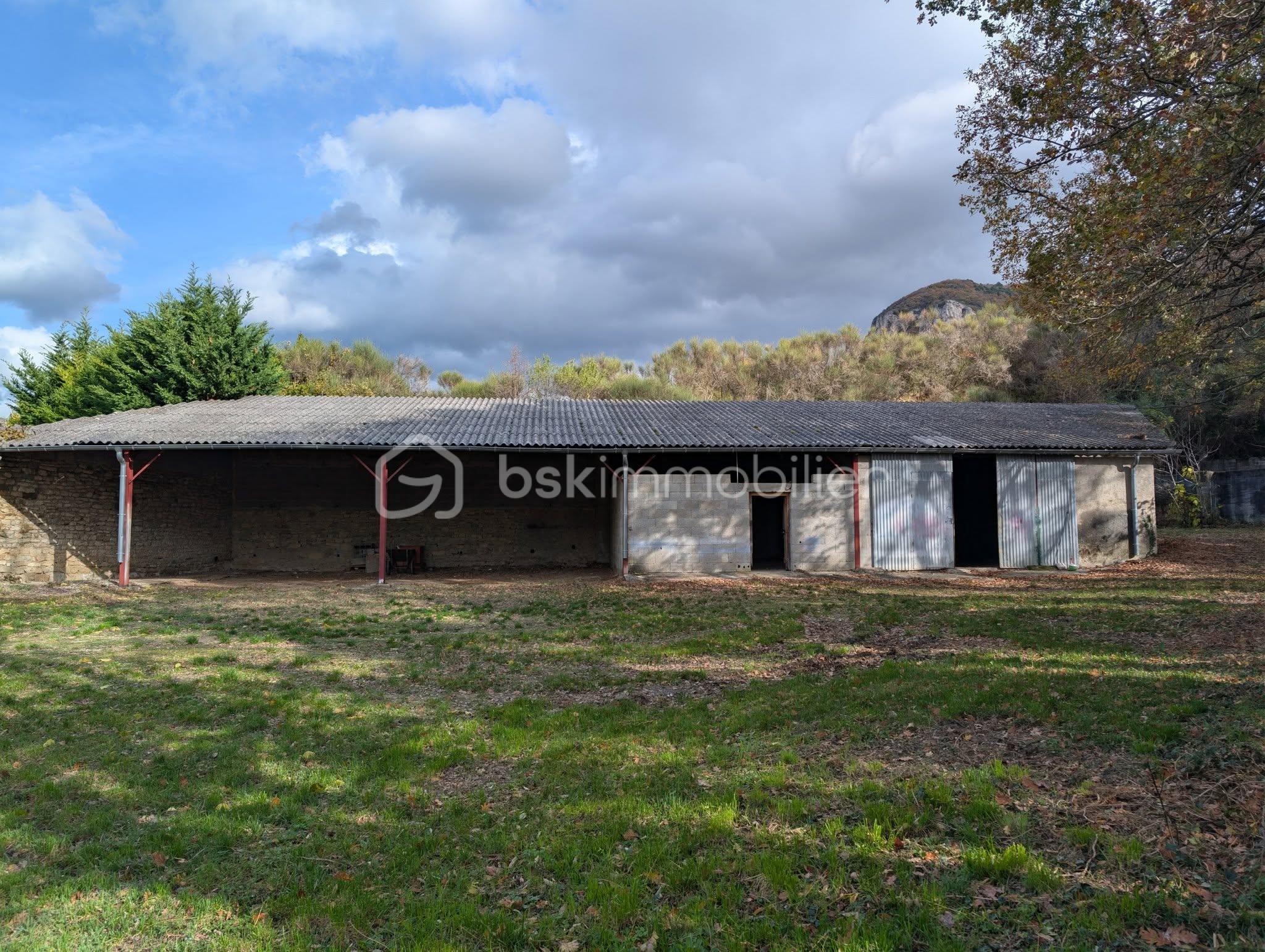 Exploitation agricole de 160 m² - 582457279_10224425486905083_543910730664104697_n.jpg