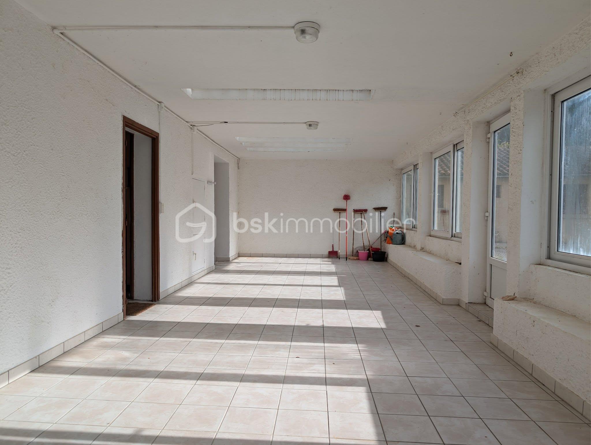 Exploitation agricole de 160 m² - 582345597_10224423061244443_9007865489644834323_n.jpg