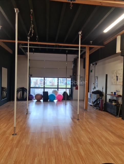 bureau bas photo 1.jpeg