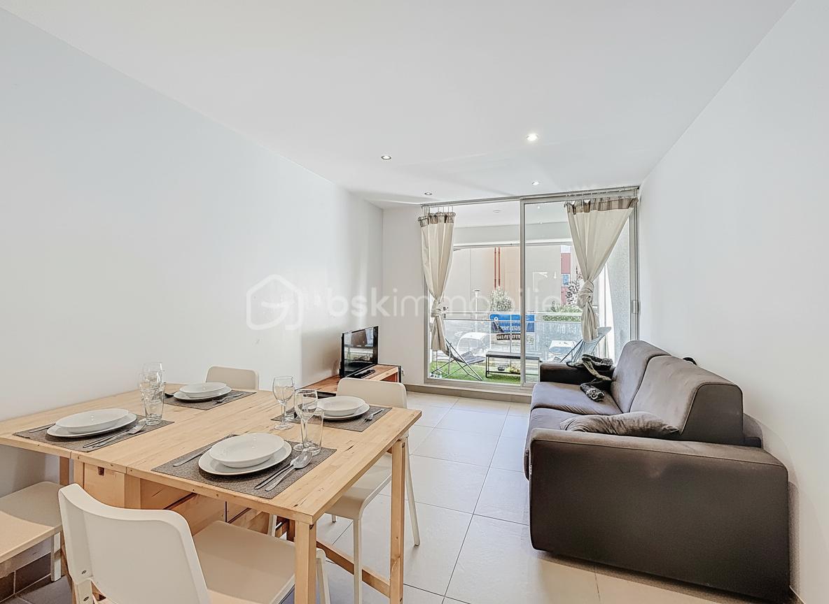 Appartement de 24 m² - generated_2025-12-13T22_59_02.889.jpg